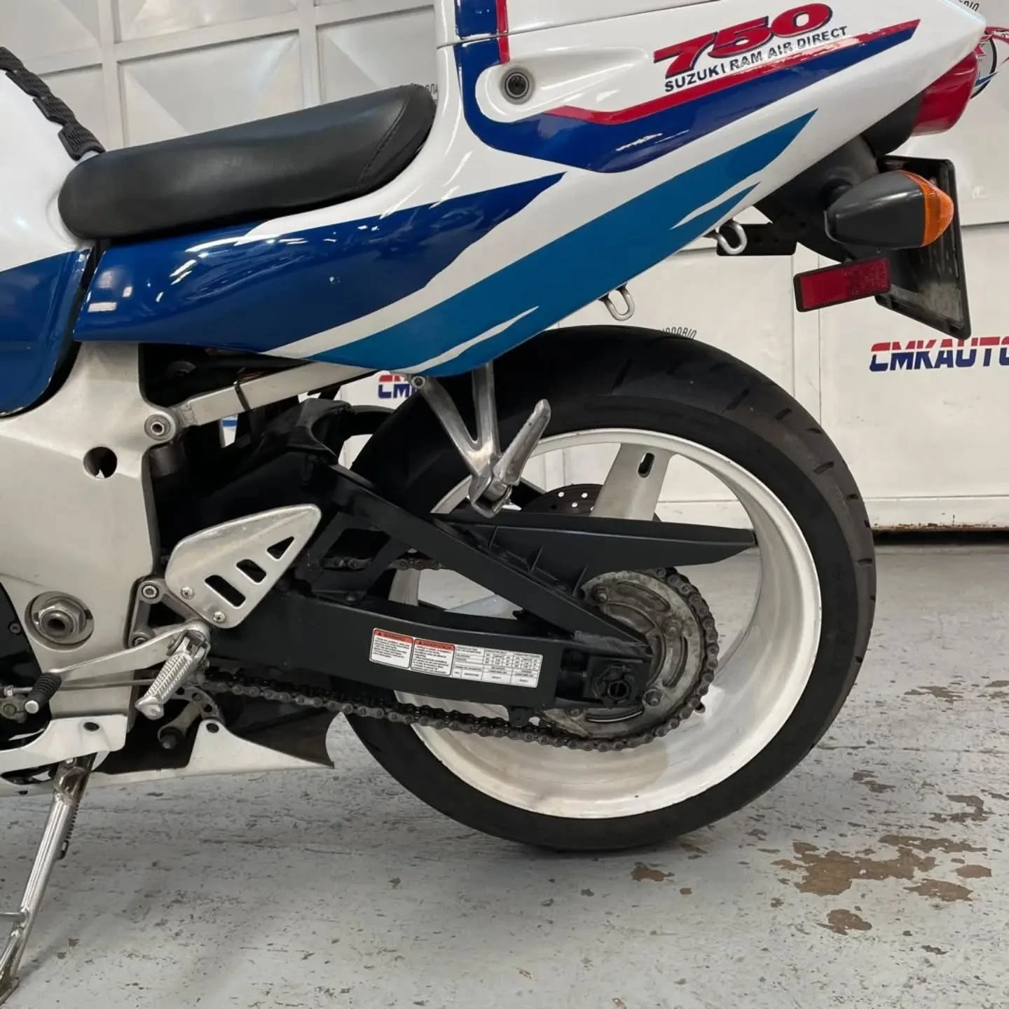 1997 Suzuki Srad-750 — foto 6