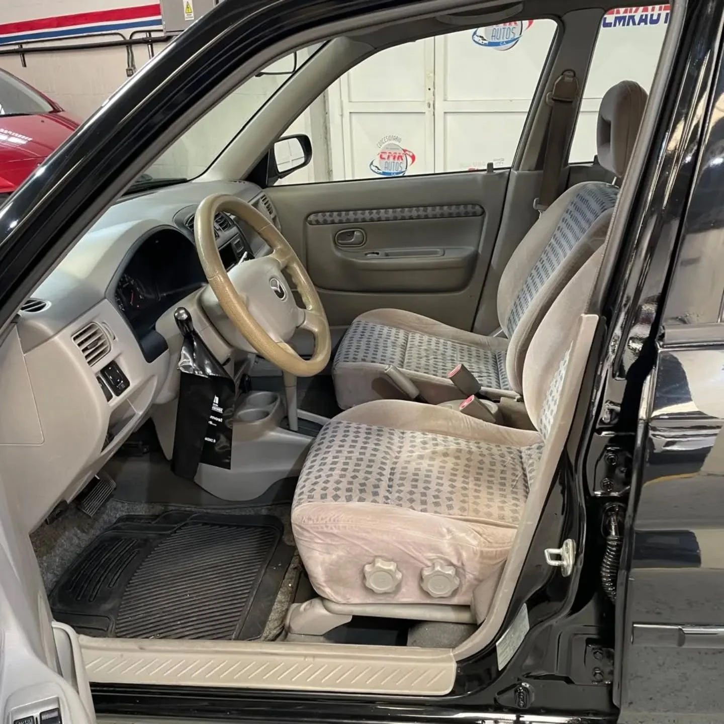 2005 Mazda Demio — foto 5