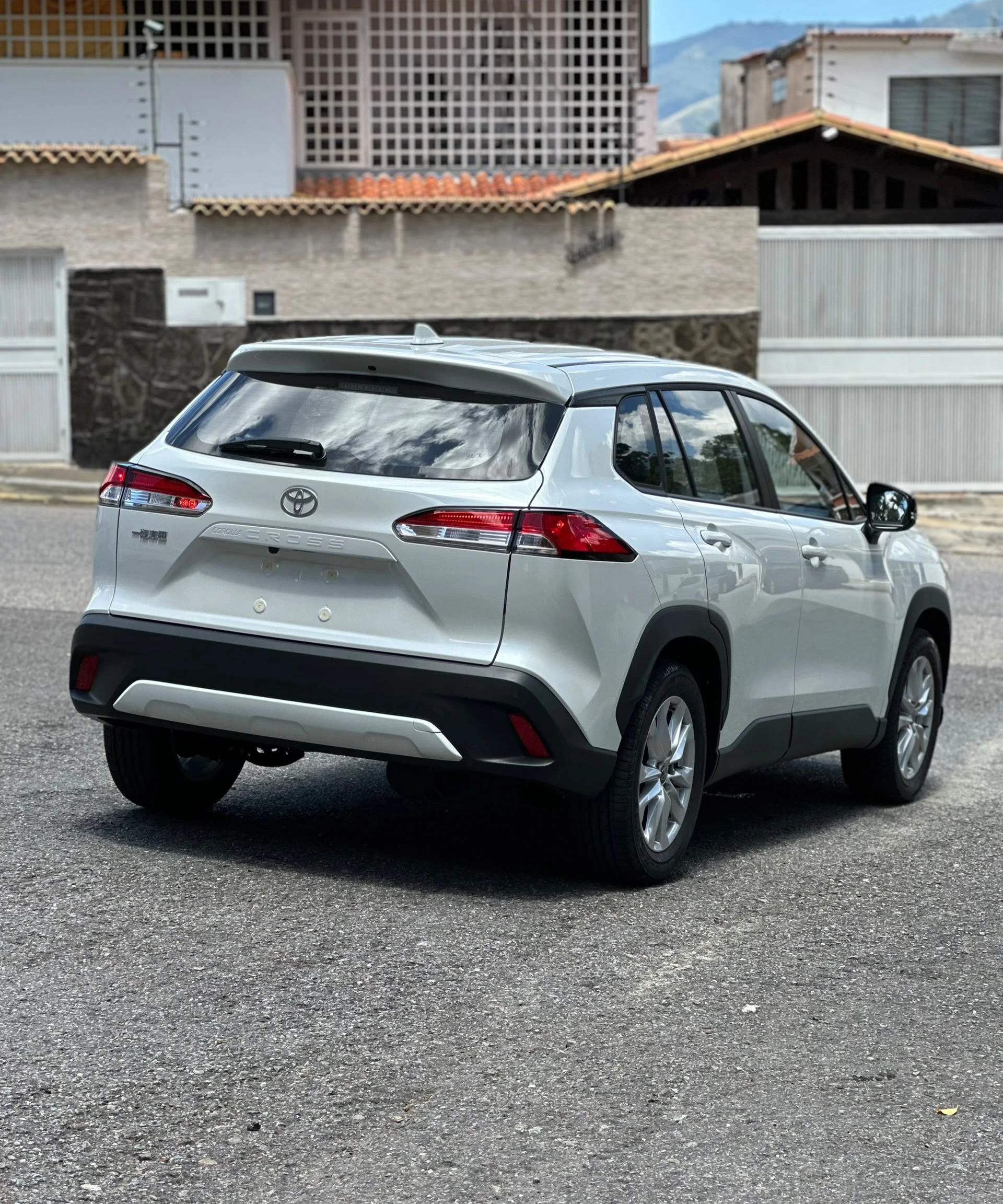 2026 Toyota Corolla Cross — foto 2