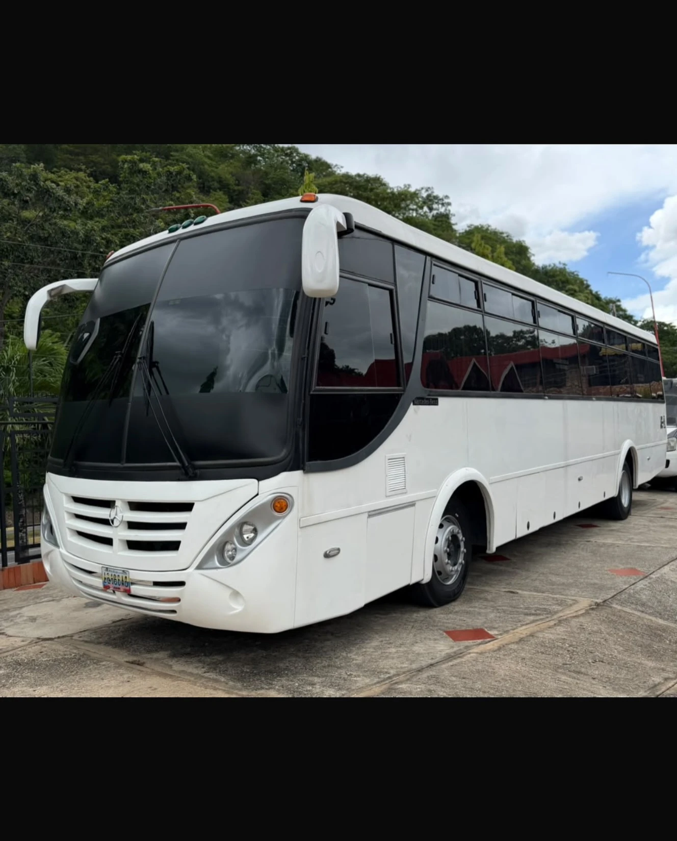 2013 Mercedes-Benz OF-1721