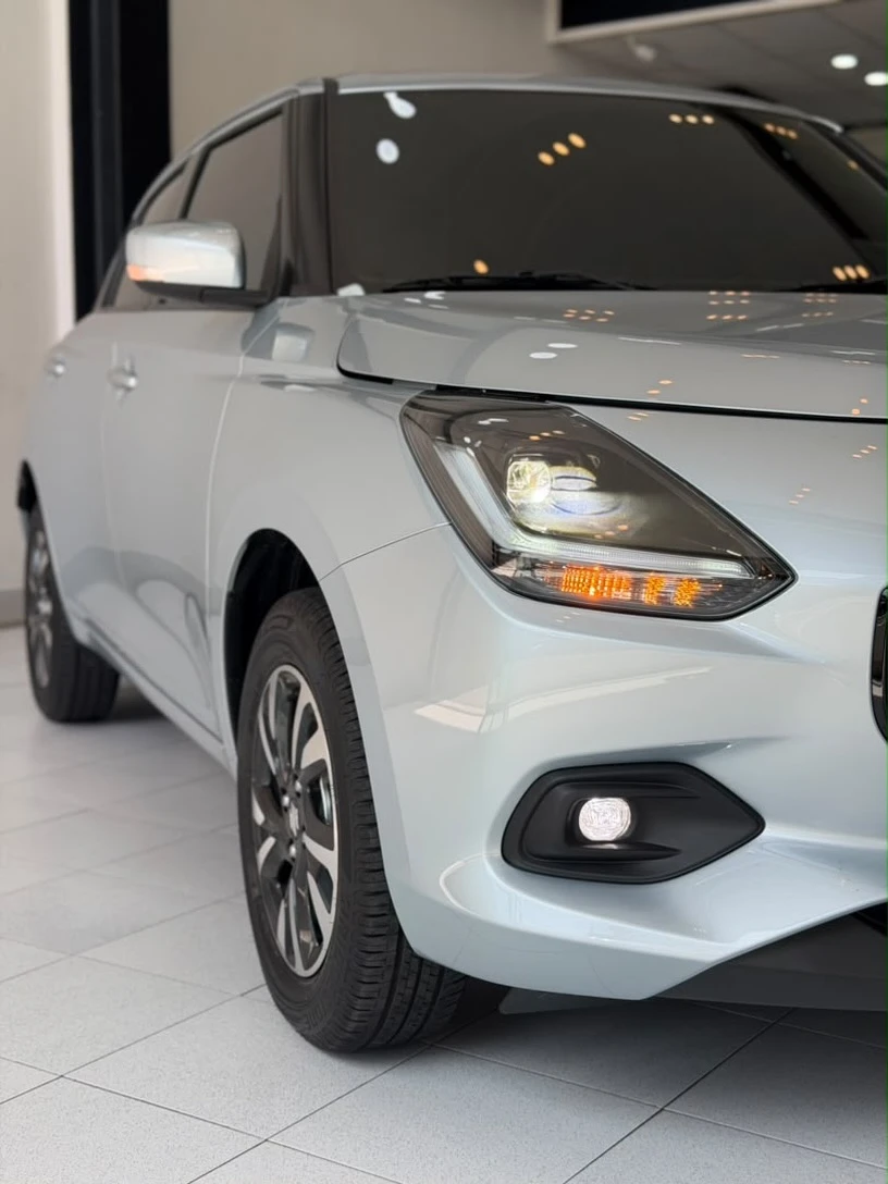 2026 Suzuki Swift GLX — foto 2