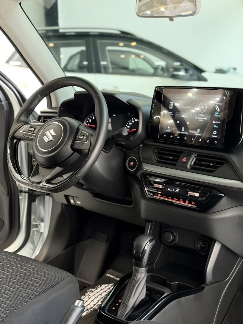 2026 Suzuki Swift GLX — foto 8