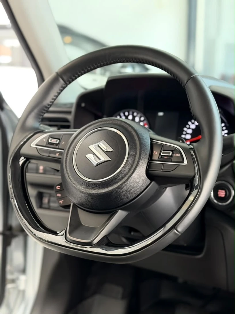 2026 Suzuki Swift GLX — foto 11