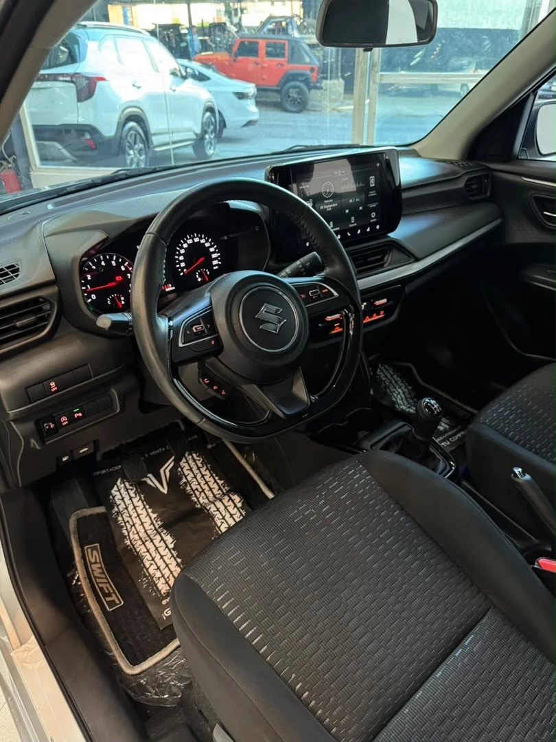 2025 Suzuki Swift — foto 5