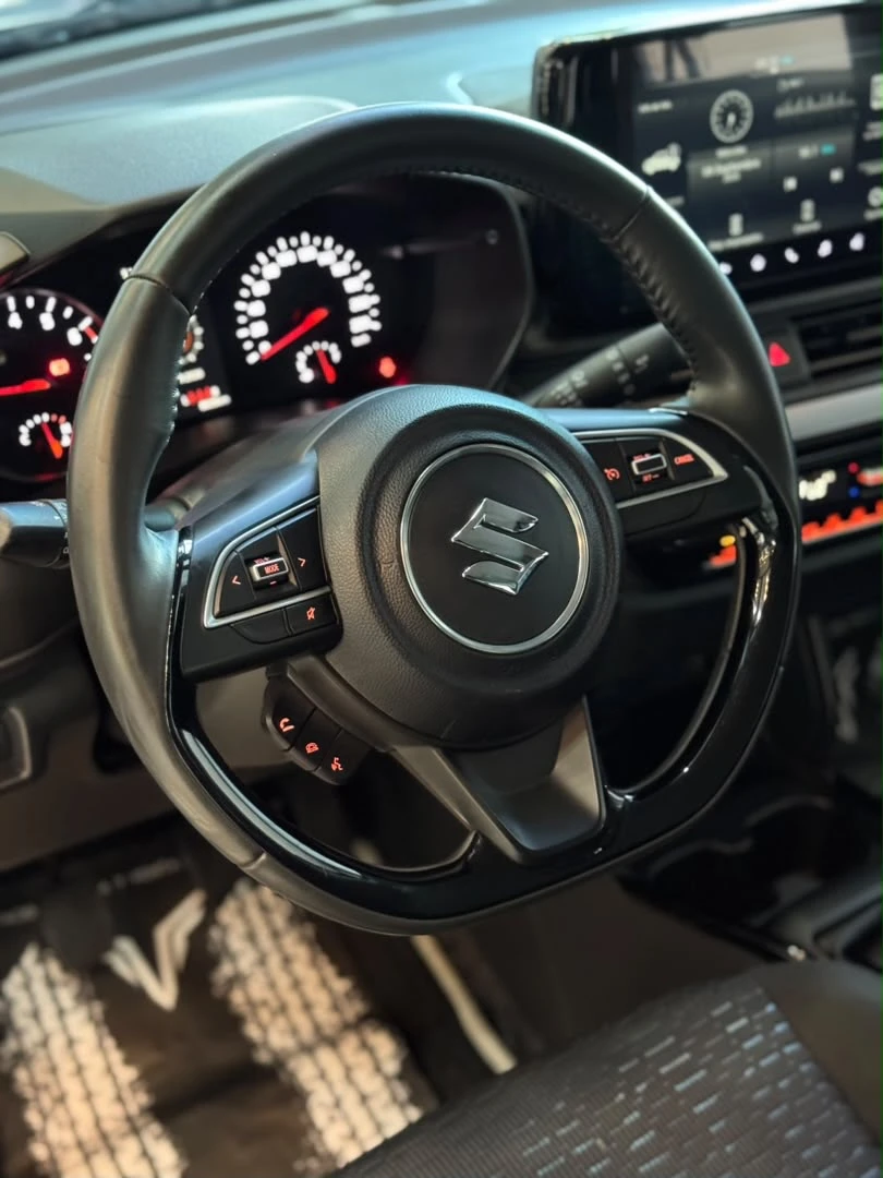 2025 Suzuki Swift — foto 12