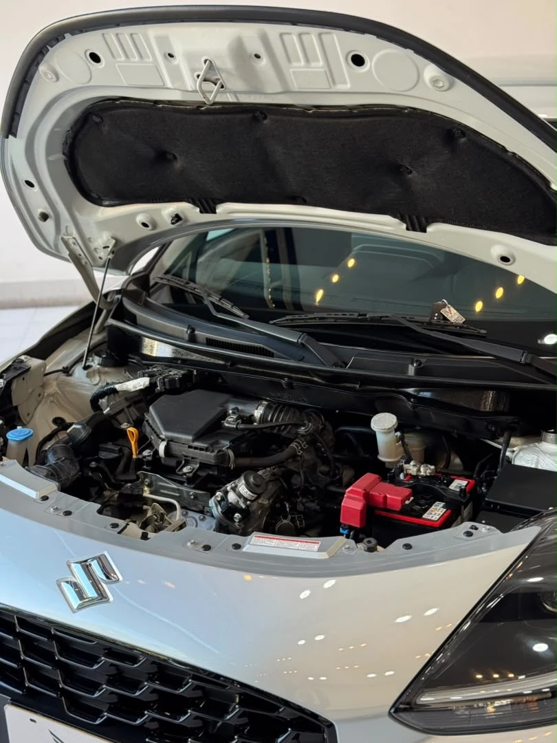 2025 Suzuki Swift — foto 15