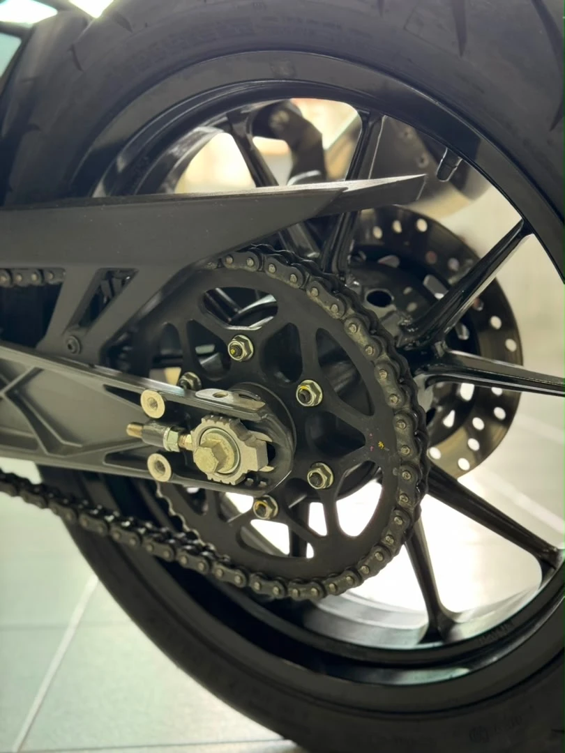 2023 KTM Duke 390 — foto 6
