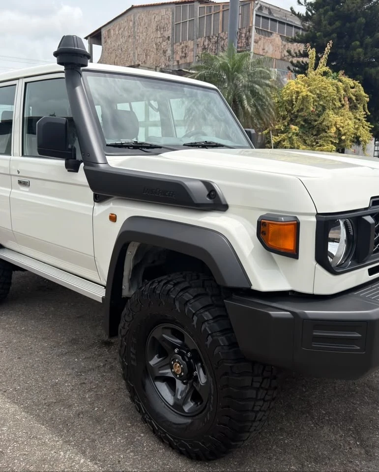 2026 Toyota Land Cruiser — foto 2