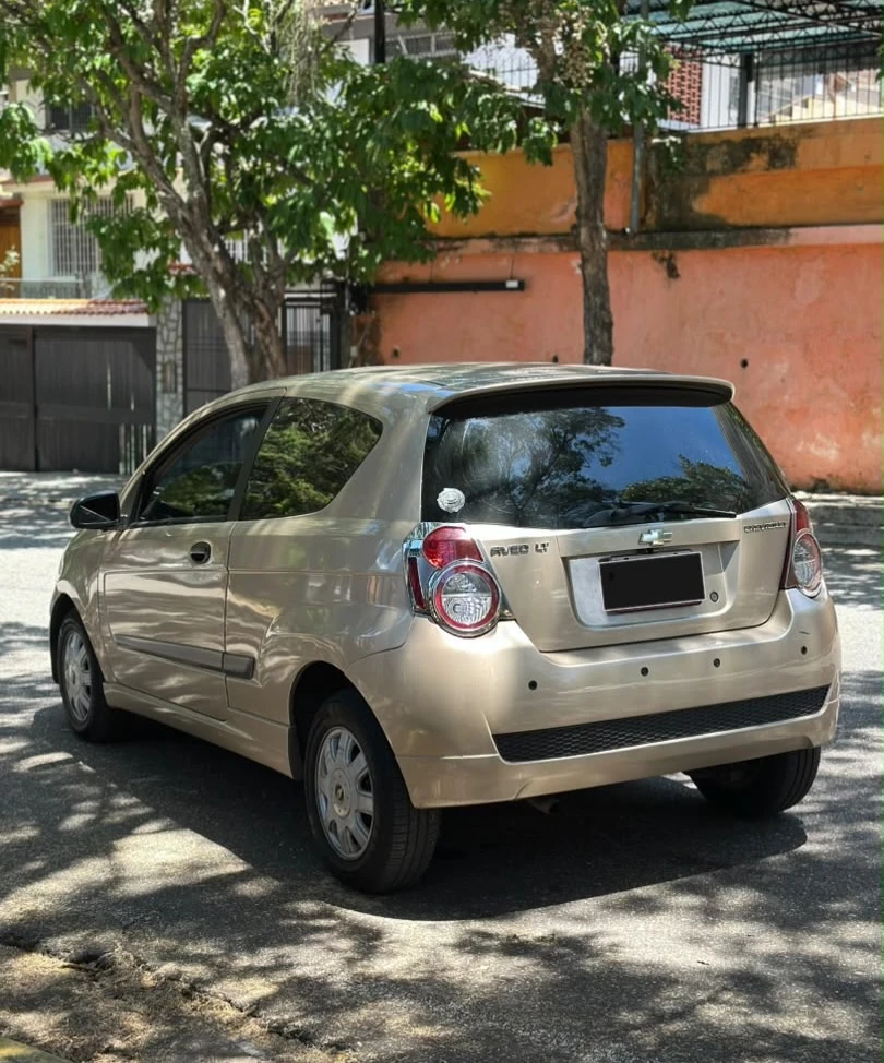 2011 Chevrolet Aveo LT — foto 3
