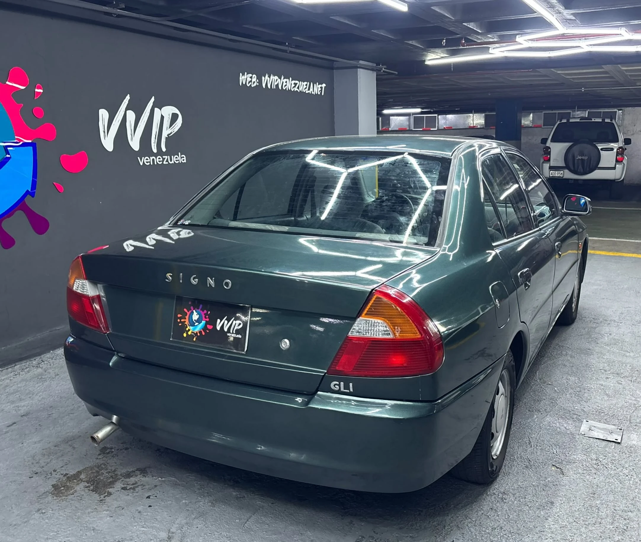 2004 Mitsubishi Lancer Signo — photo 5
