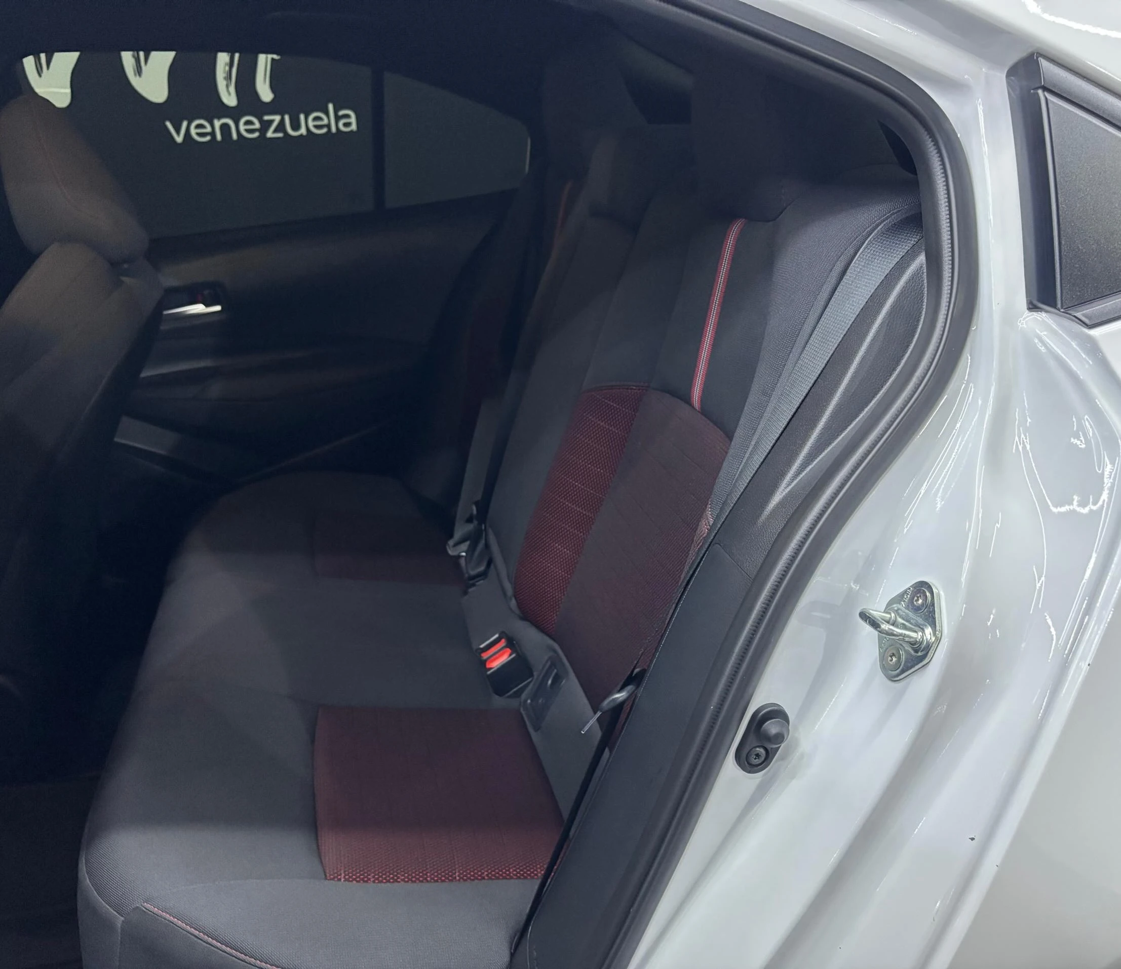 2024 Toyota Corolla Americano SE — foto 12