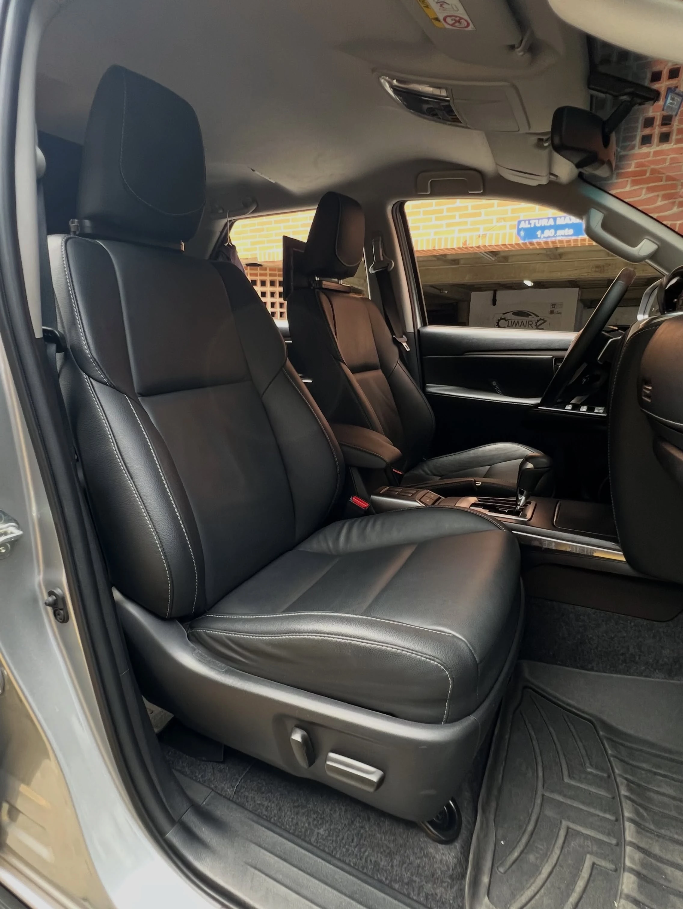 2025 Toyota Fortuner SW4 — photo 12