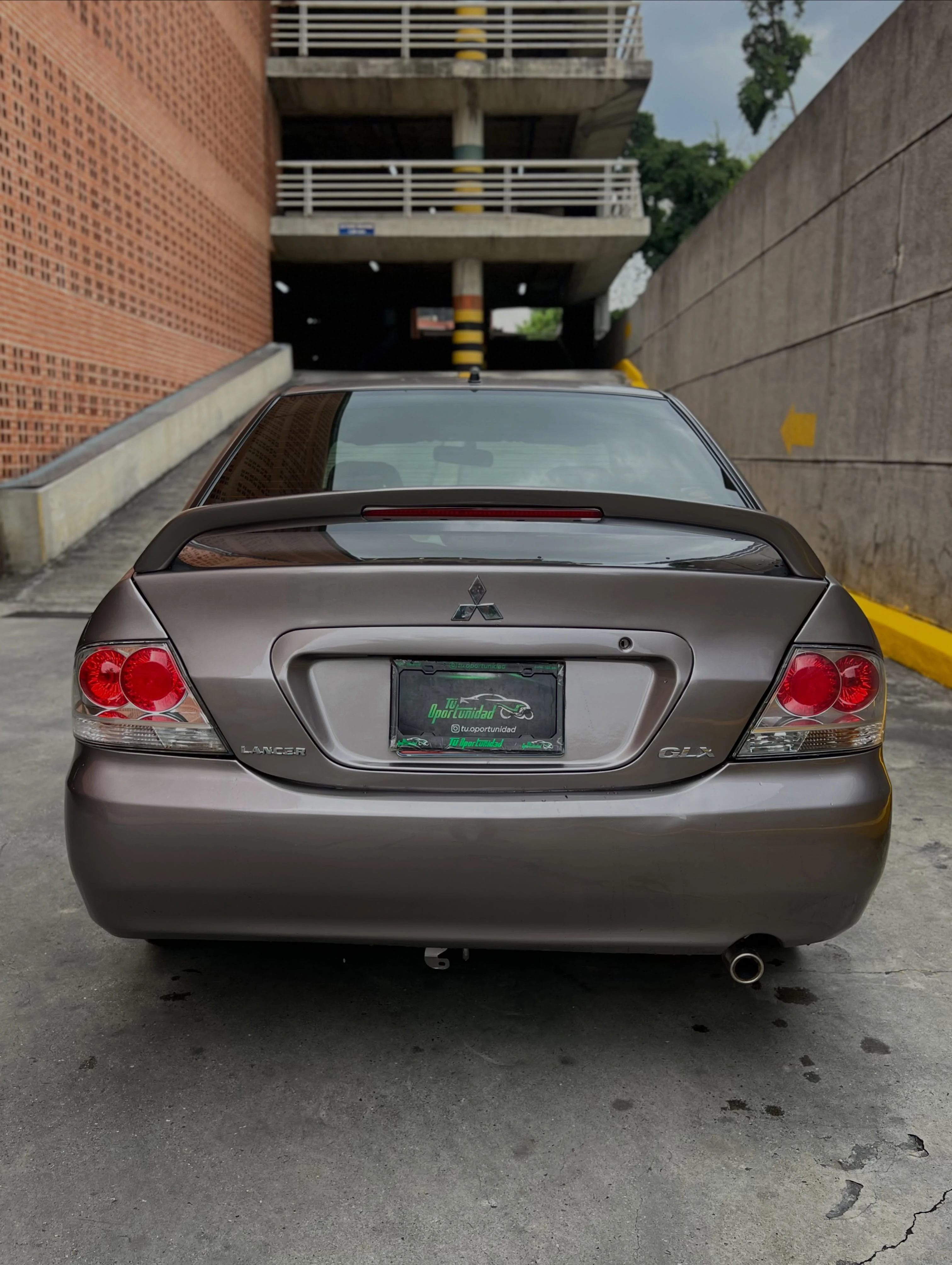 2013 Mitsubishi Lancer GLX — photo 4