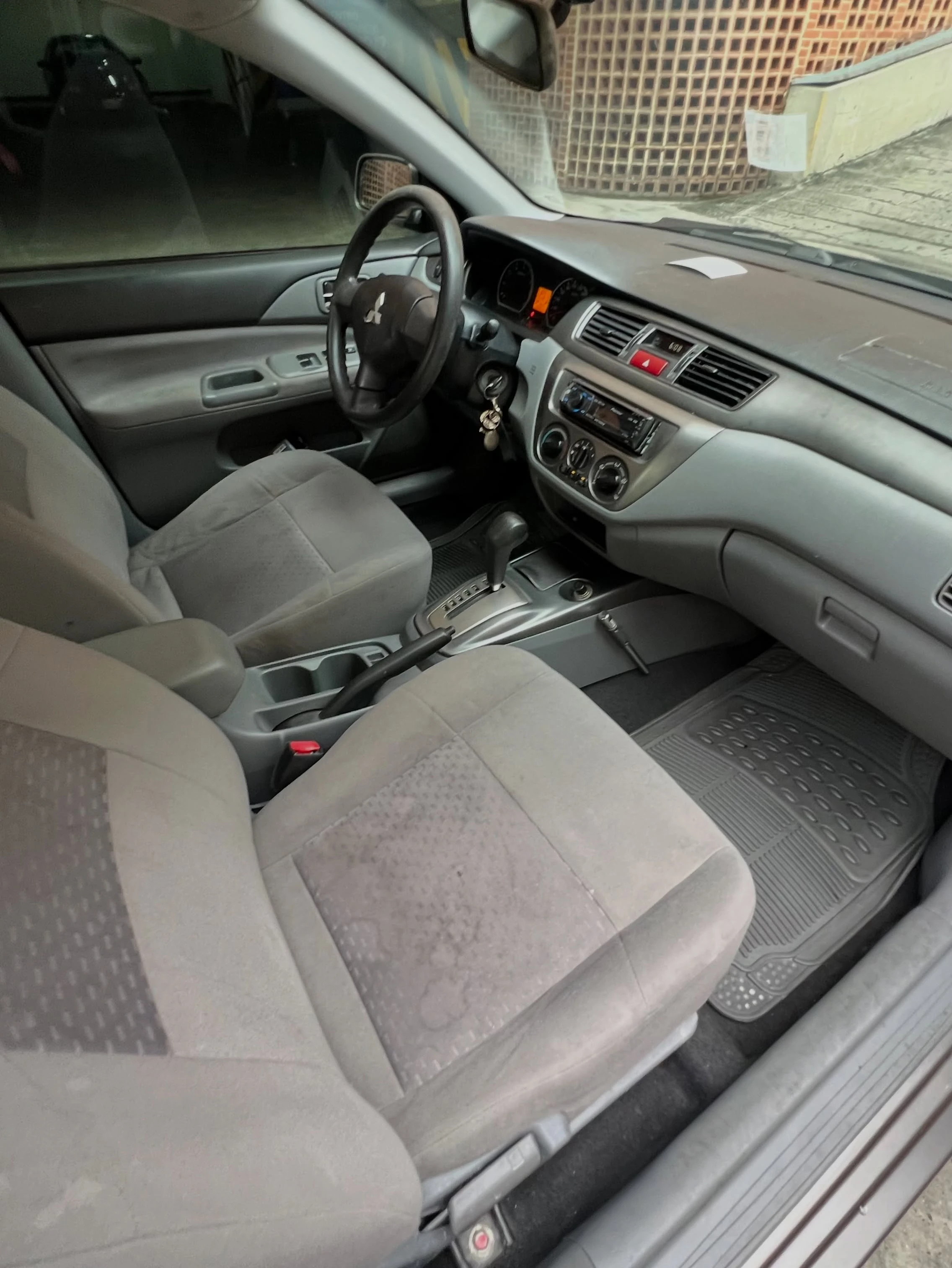 2013 Mitsubishi Lancer GLX — photo 10