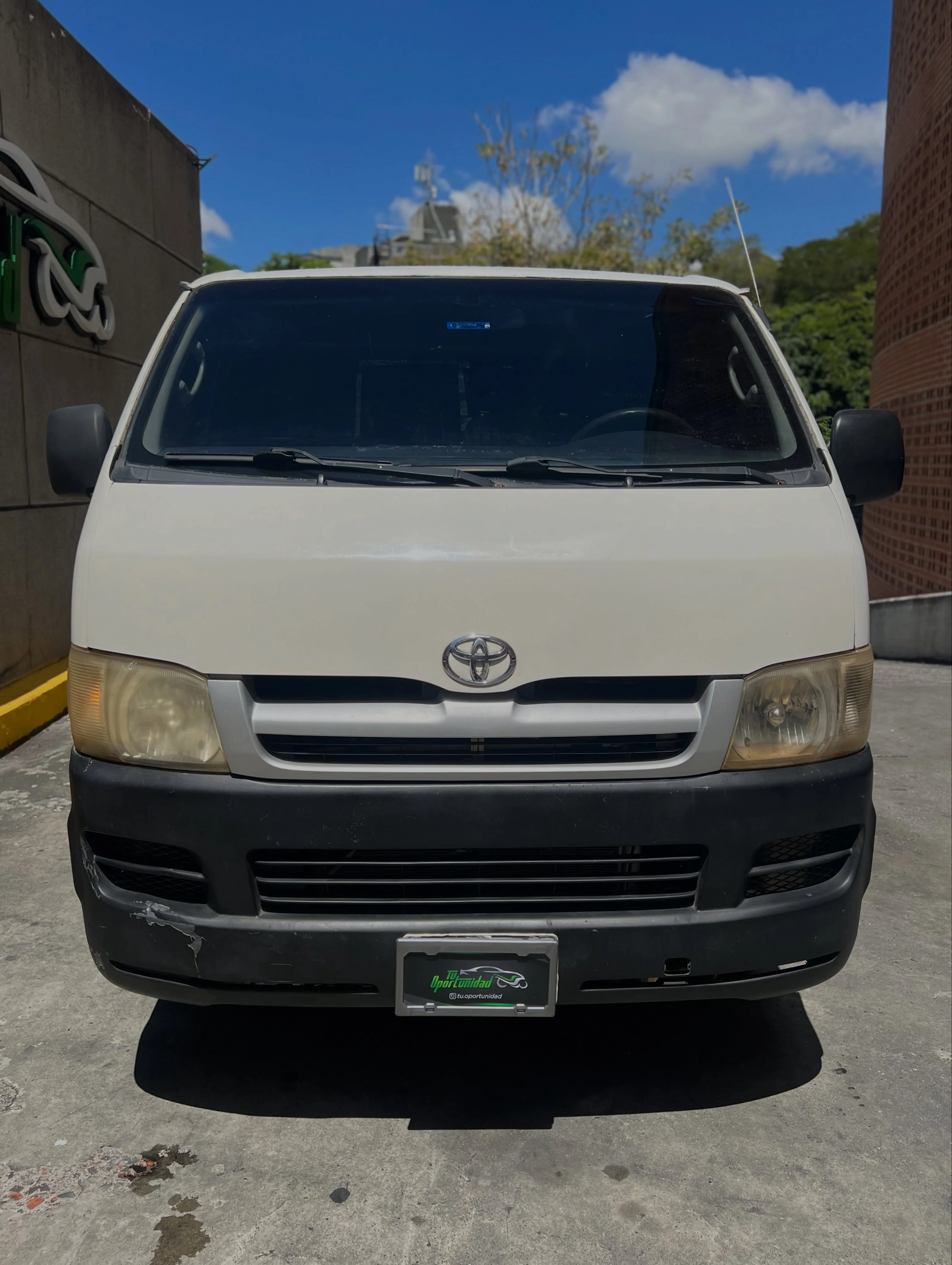 2008 Toyota Hiace