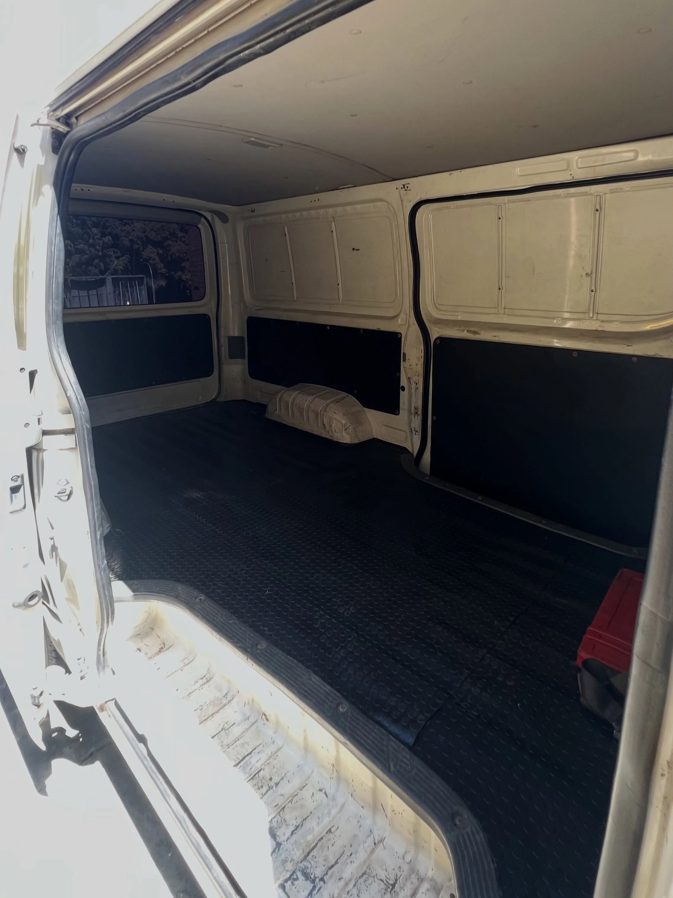 2008 Toyota Hiace — photo 7