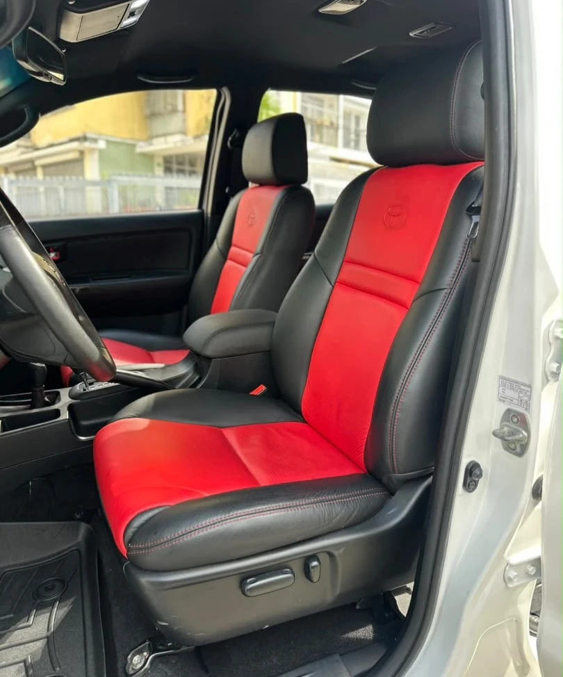 2015 Toyota Fortuner — photo 6