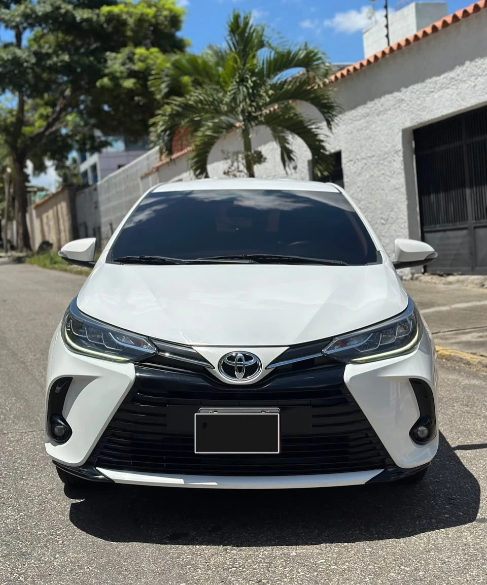 2022 Toyota Yaris G — photo 4