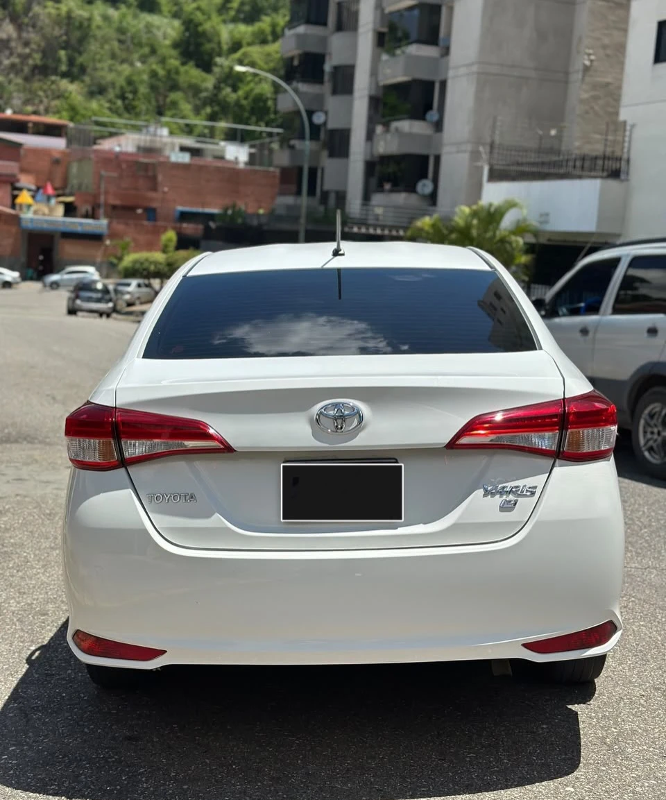 2022 Toyota Yaris G — photo 5