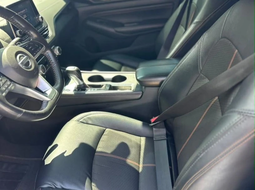 2022 Nissan Altima SR — photo 2