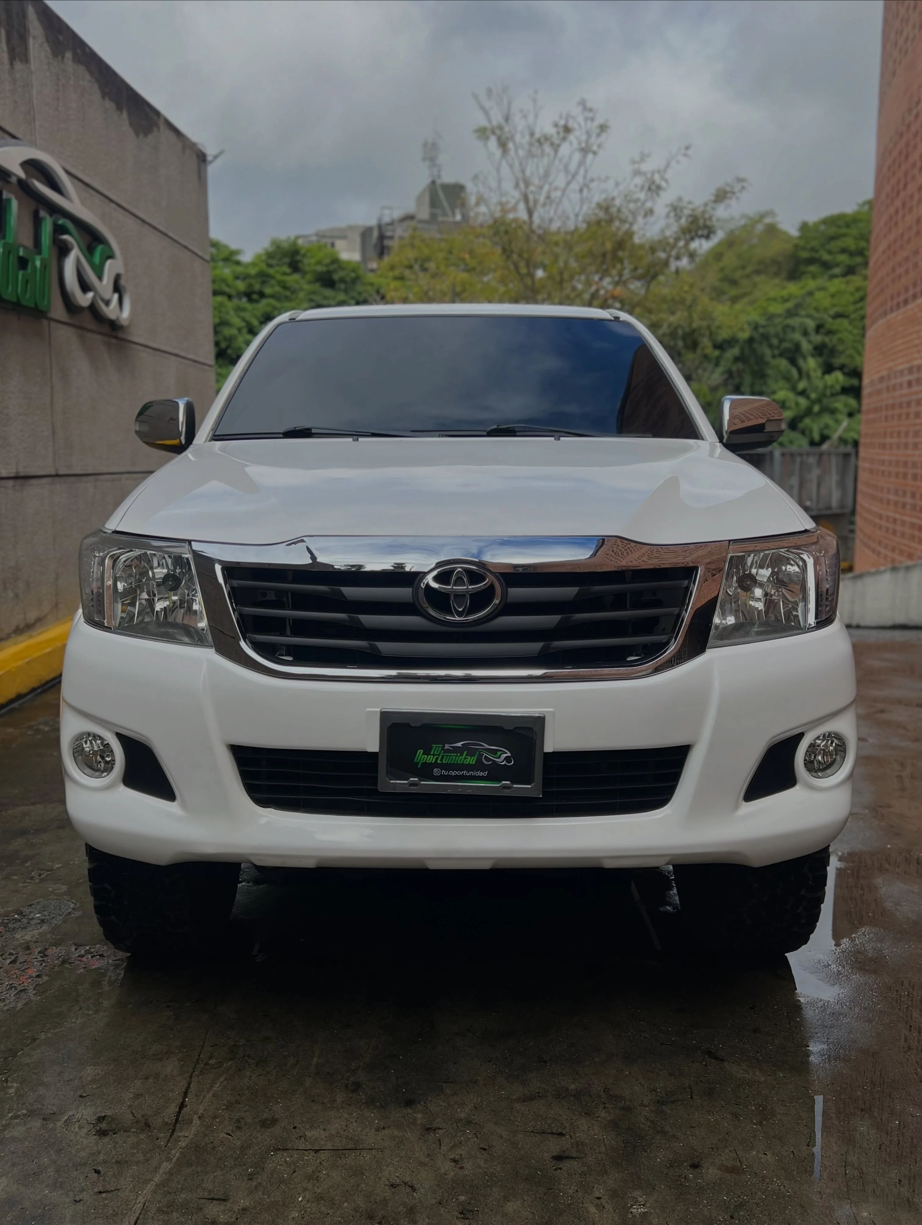 2013 Toyota Hilux
