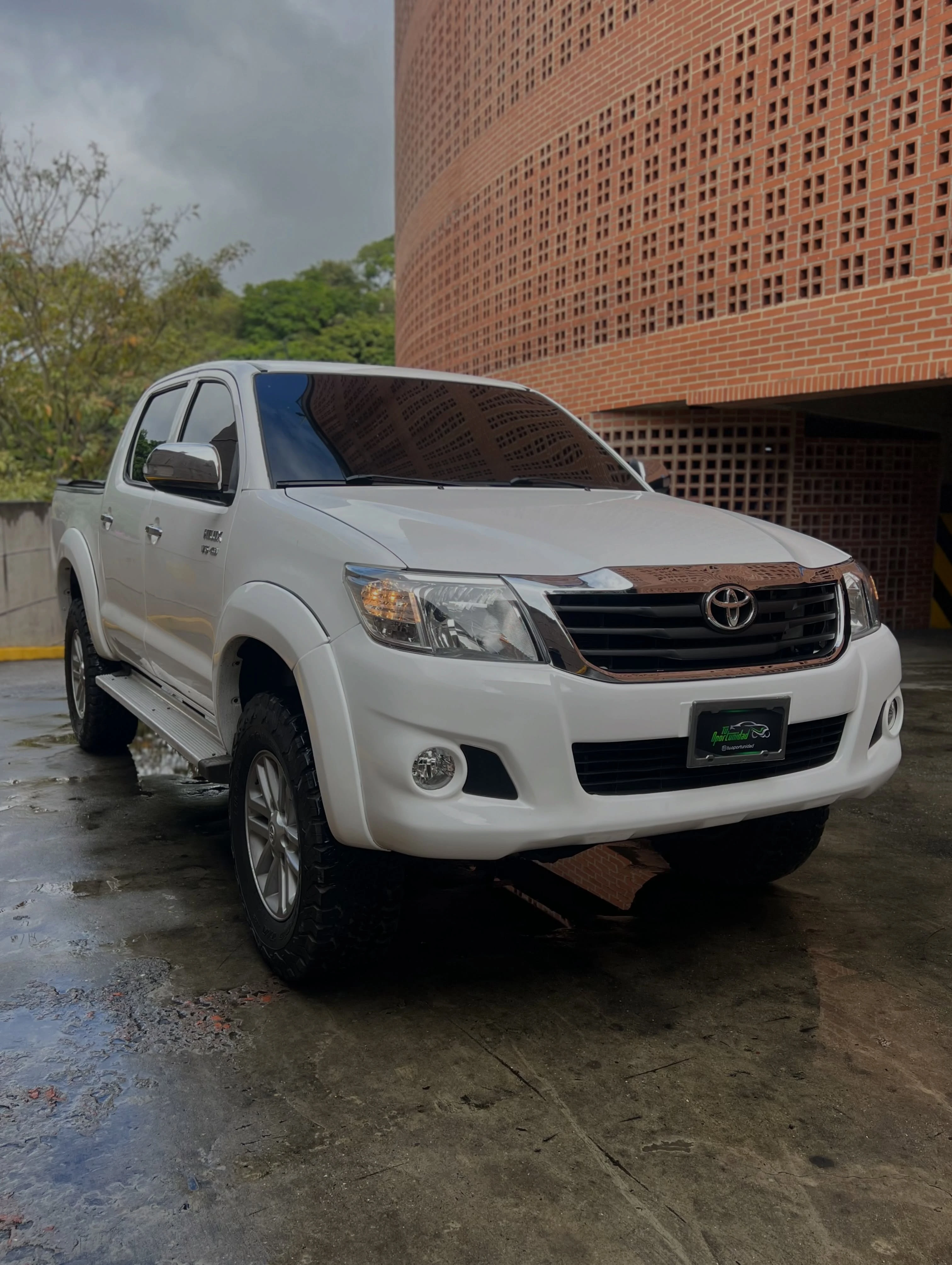 2013 Toyota Hilux Kavak — photo 2