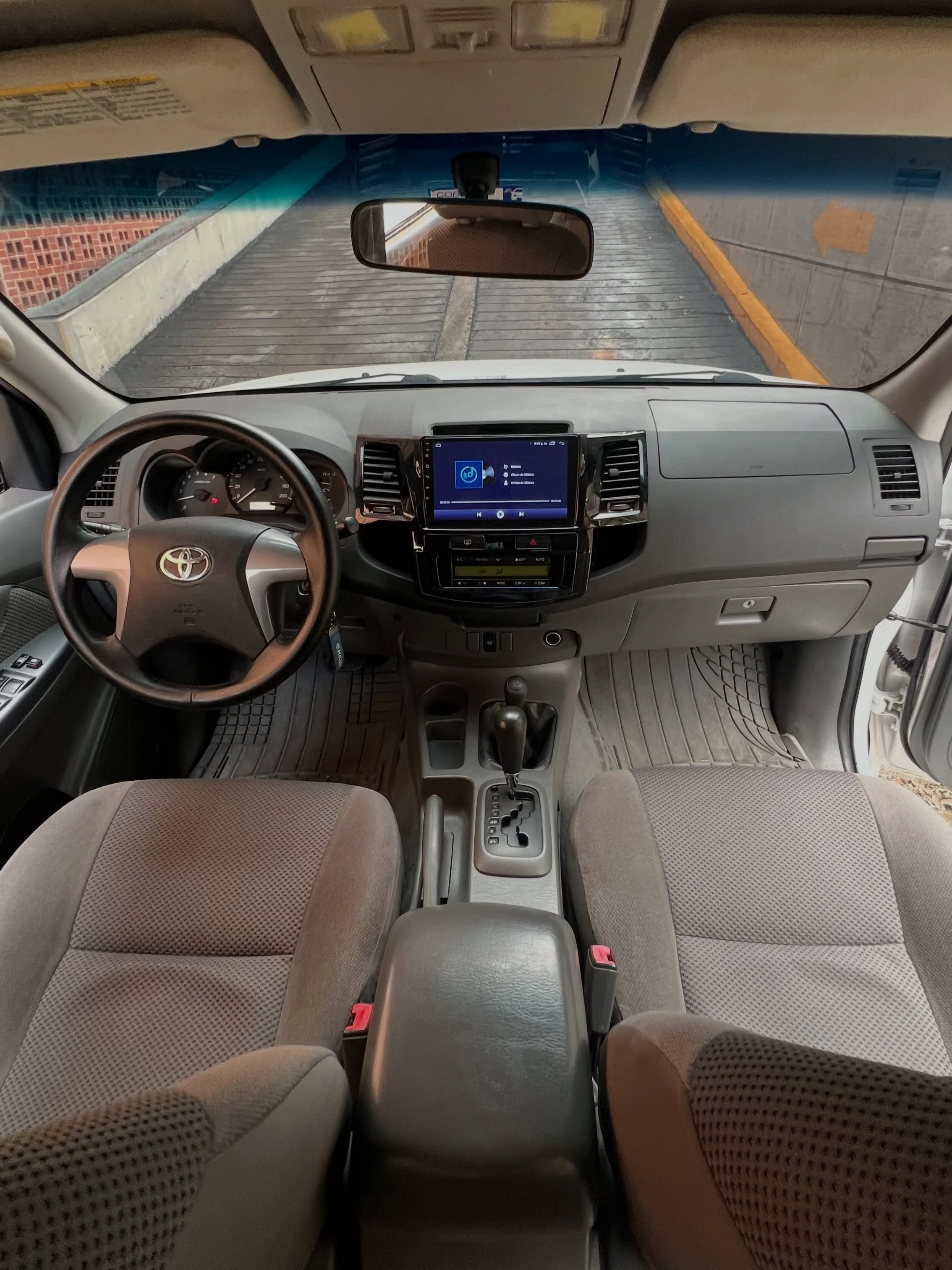 2013 Toyota Hilux Kavak — photo 8