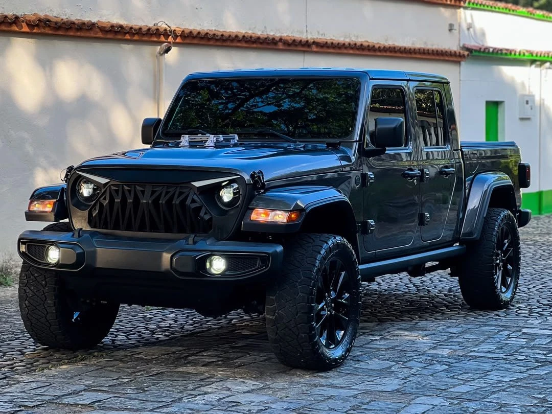 2025 Jeep Gladiator