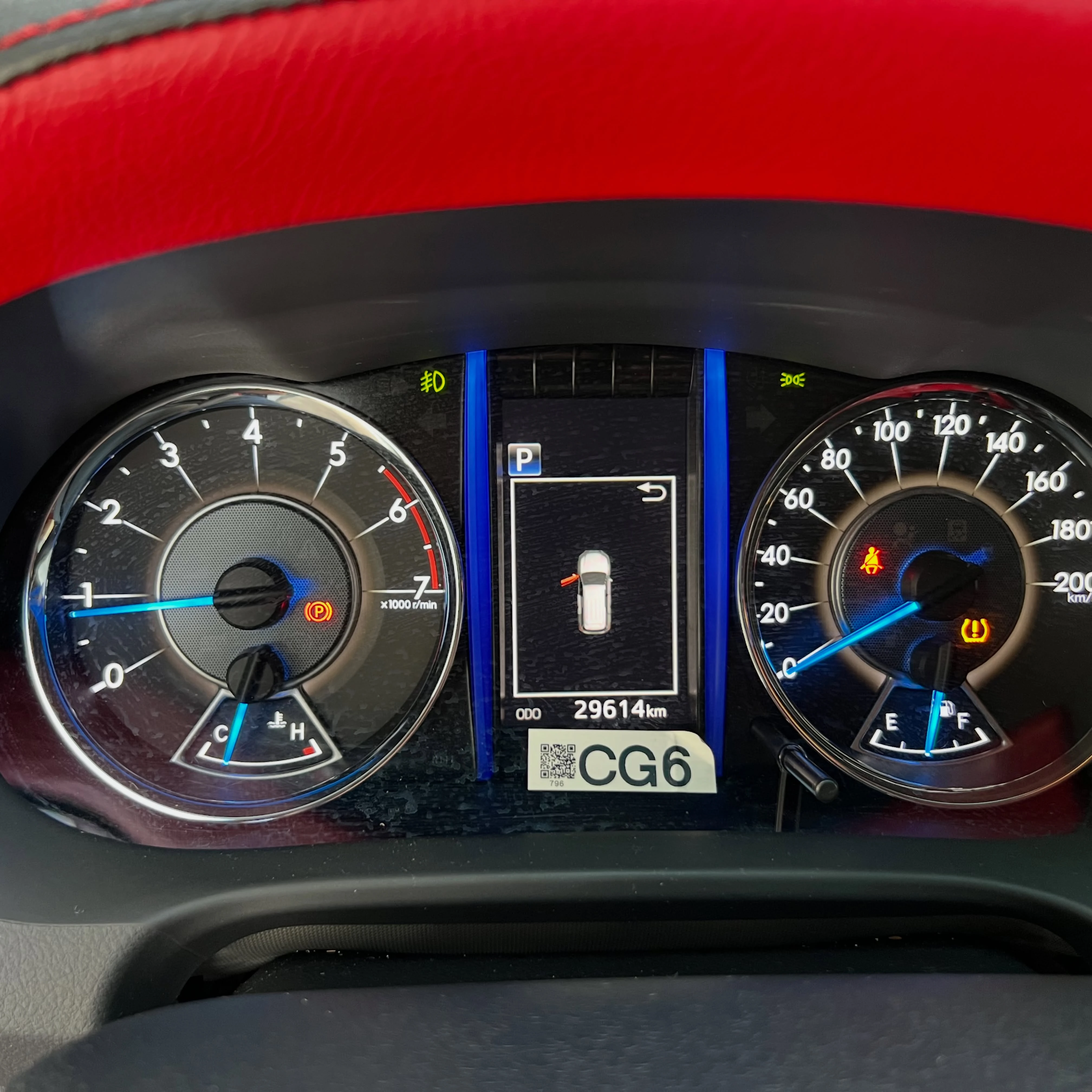 2020 Toyota Fortuner — photo 10