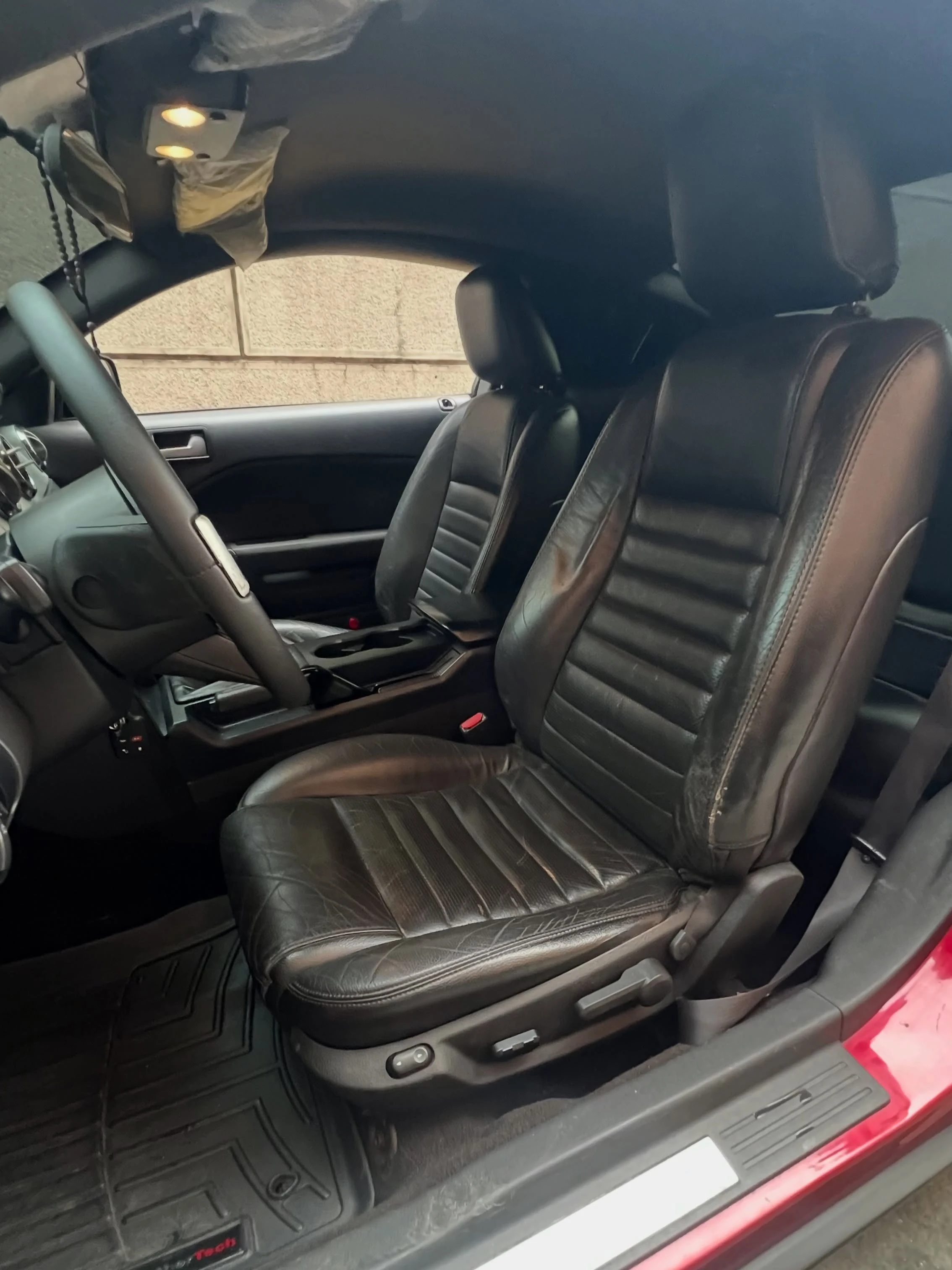 2007 Ford Mustang GT — photo 12