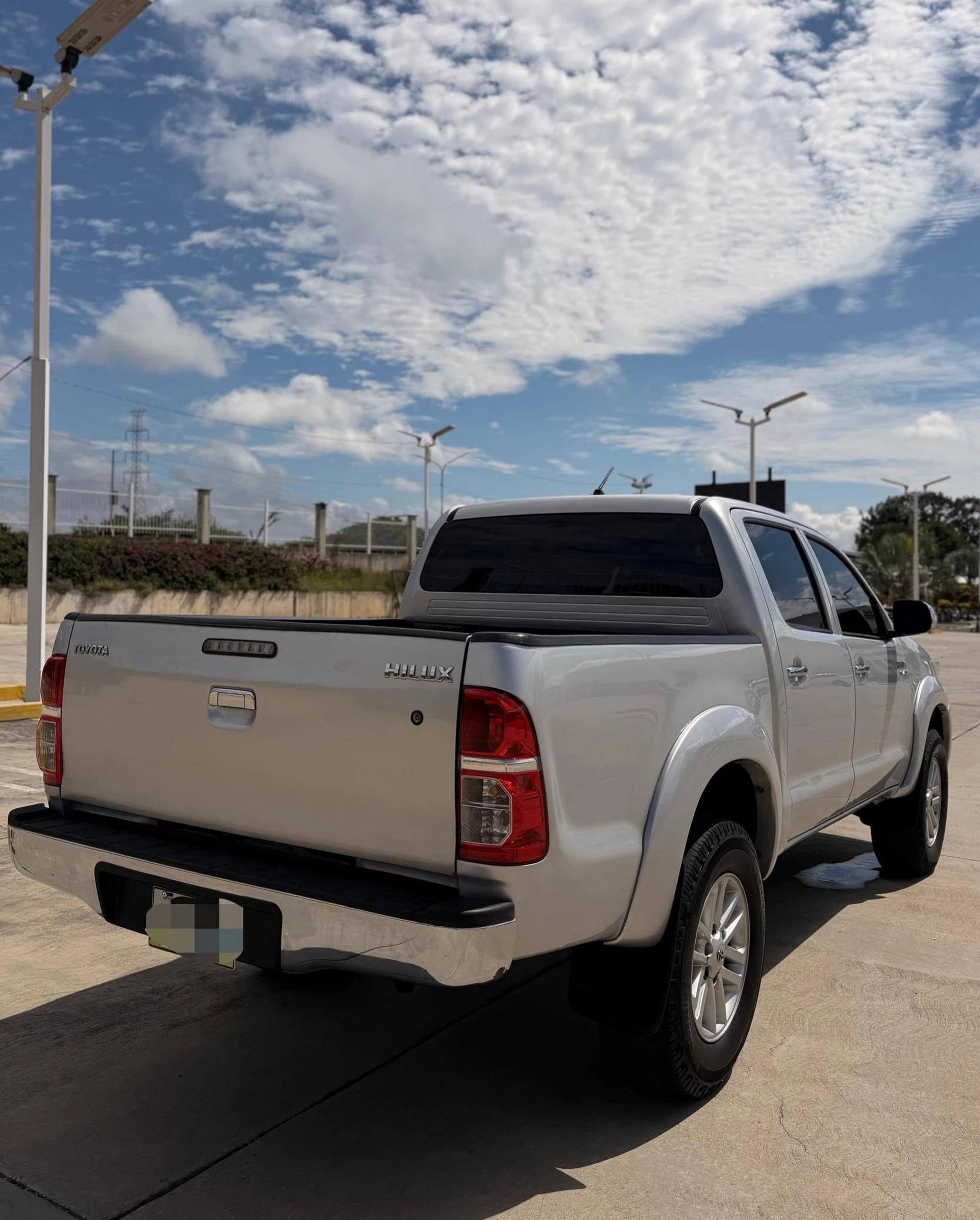 2017 Toyota Hilux — photo 4