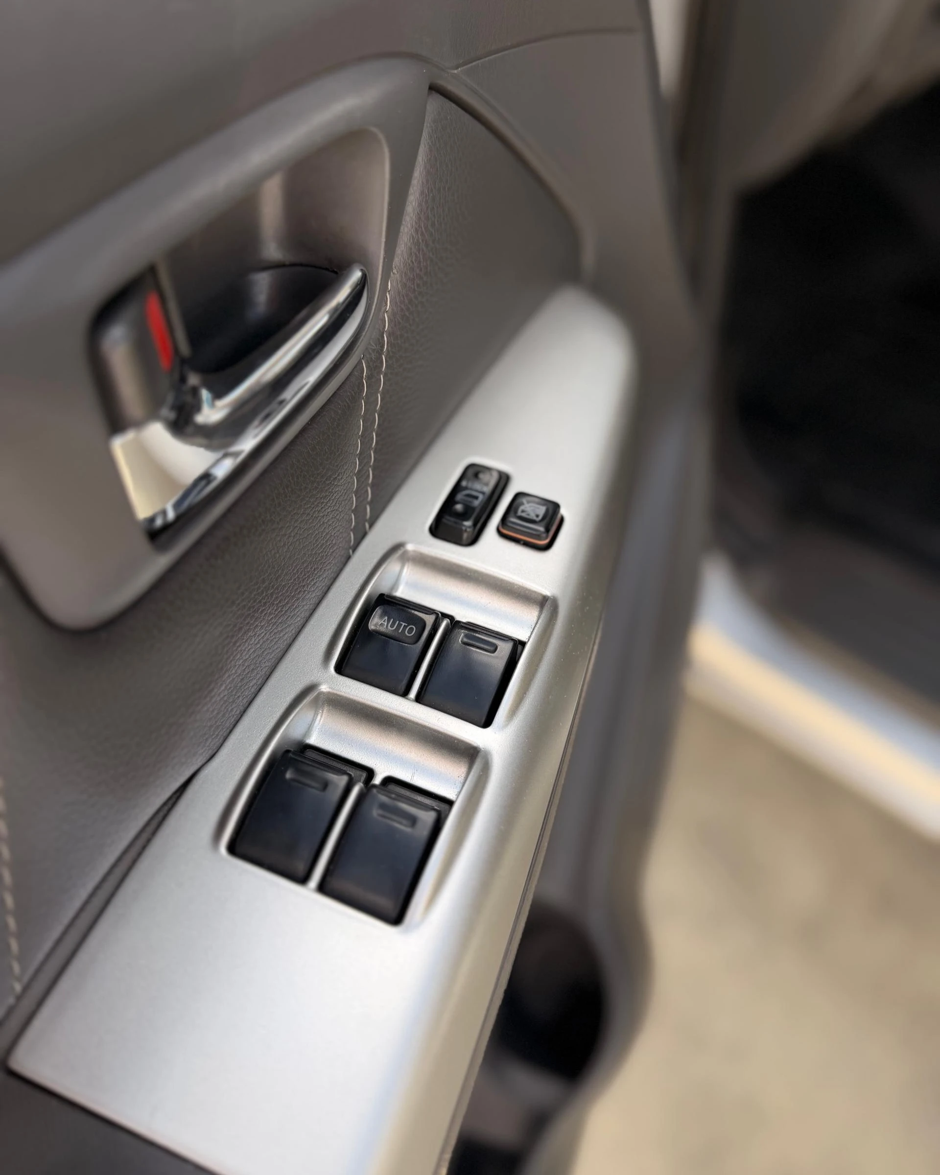 2017 Toyota Hilux — photo 12