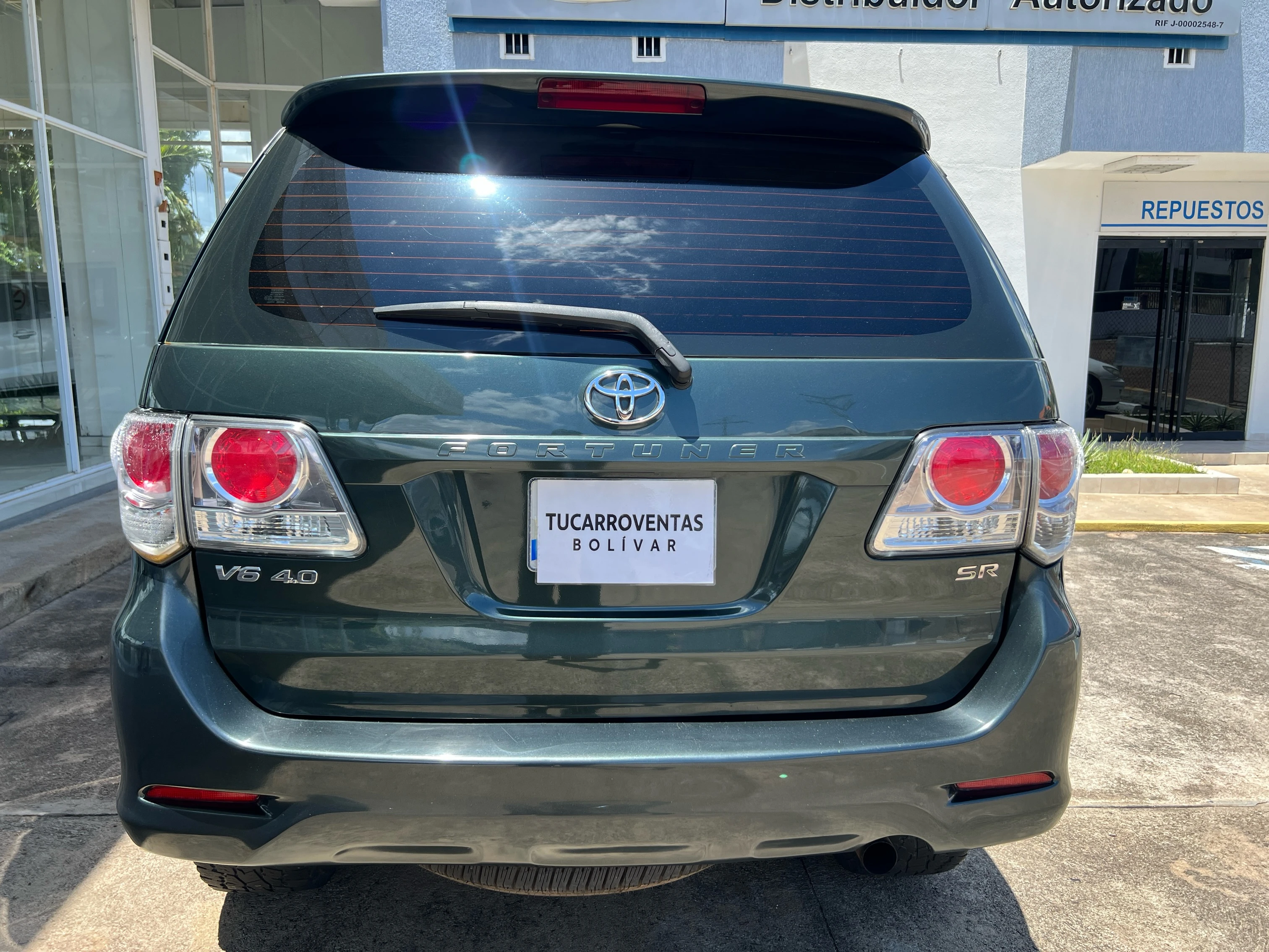 2015 Toyota Fortuner — photo 3