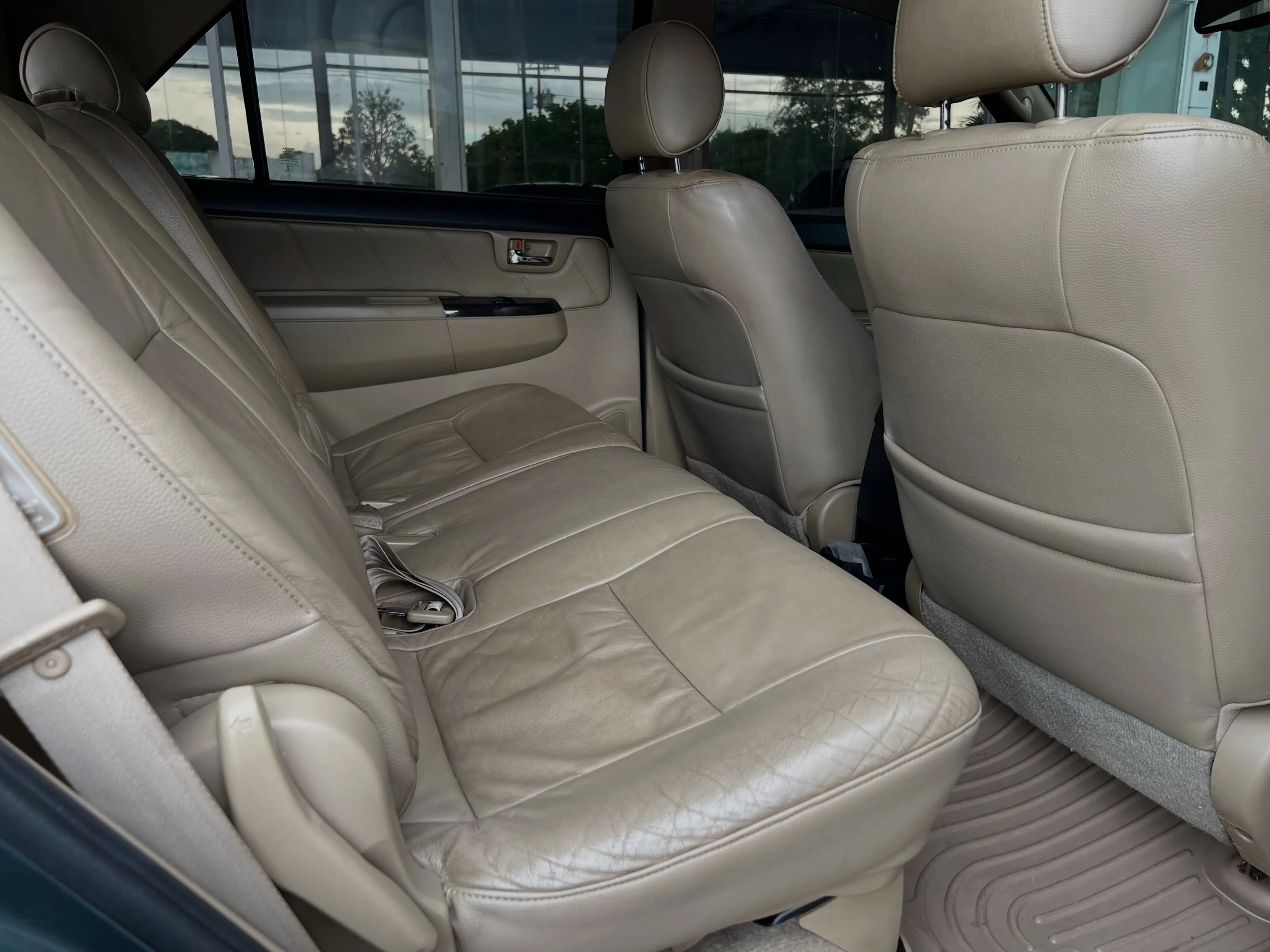 2015 Toyota Fortuner — photo 5