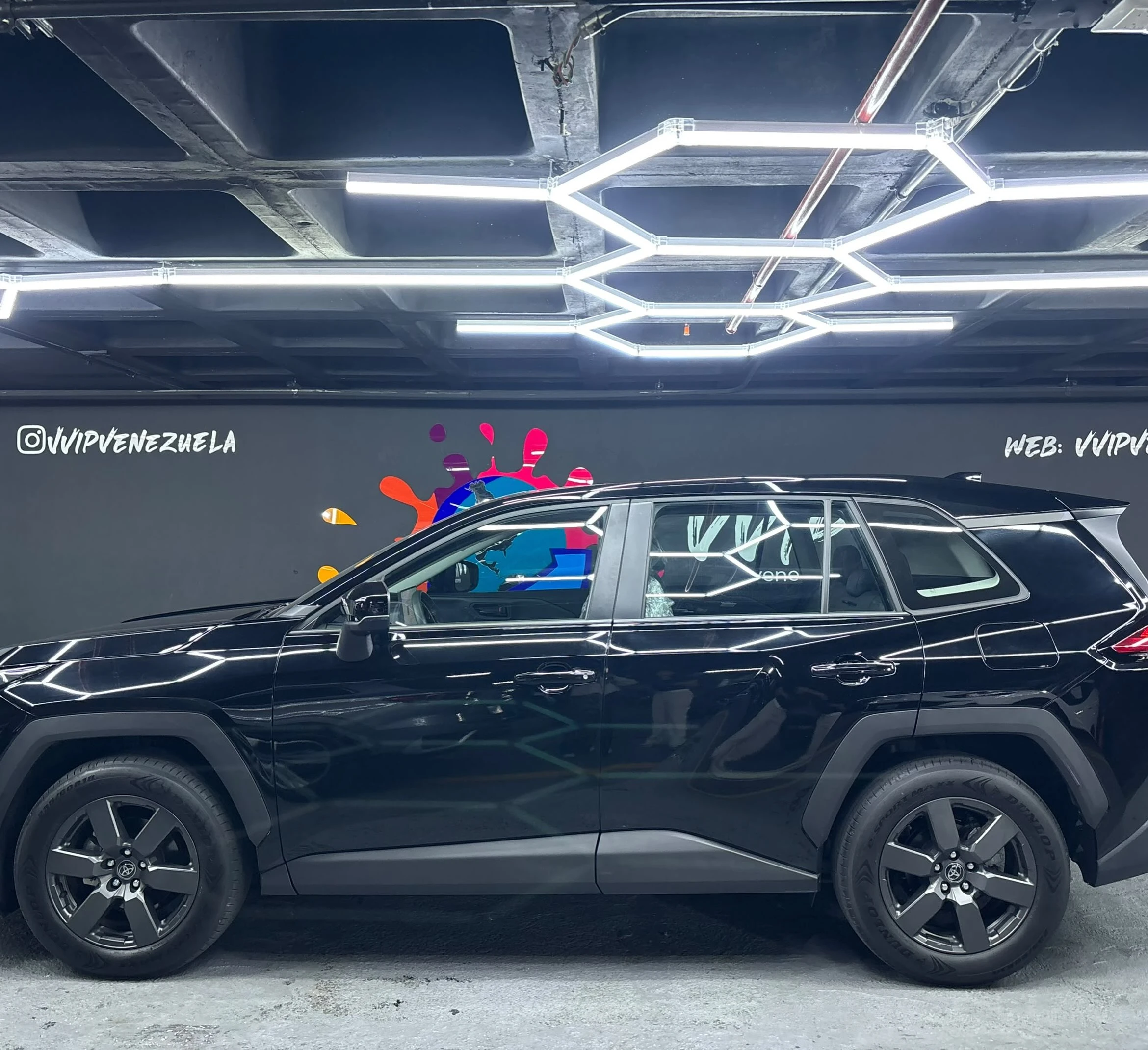 2026 Toyota RAV4 — photo 4