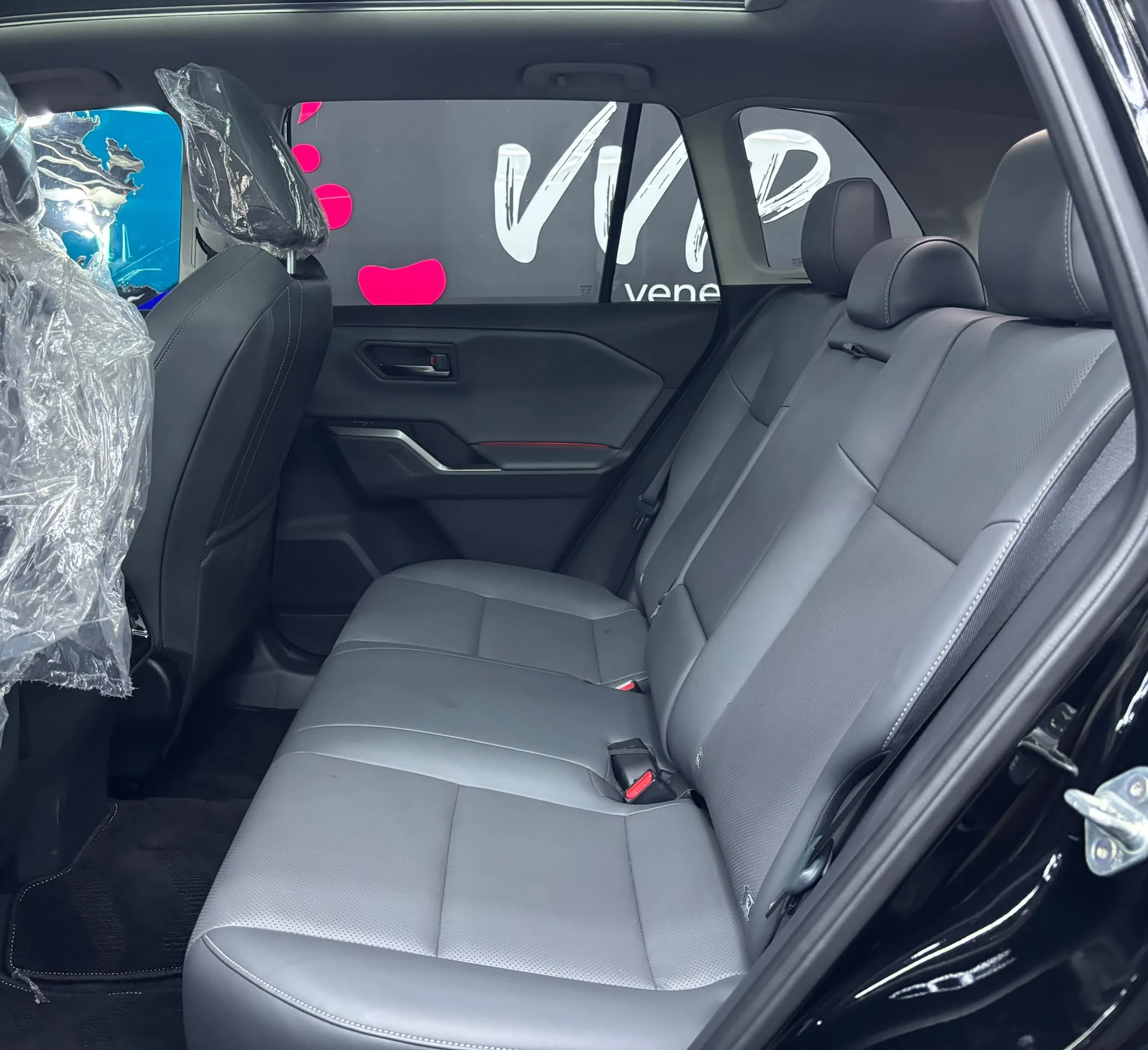2026 Toyota RAV4 — photo 14