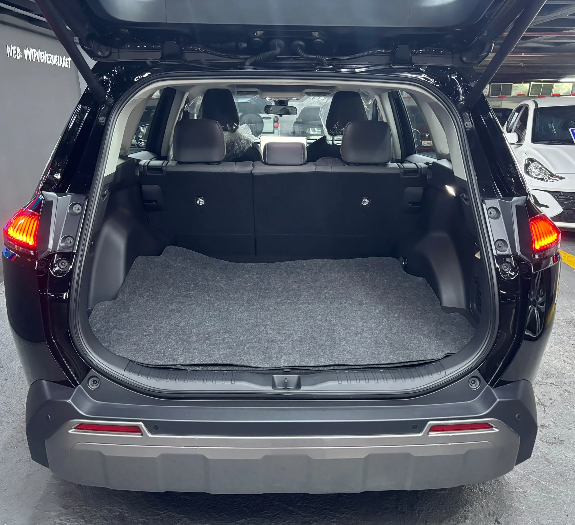 2026 Toyota RAV4 — photo 15