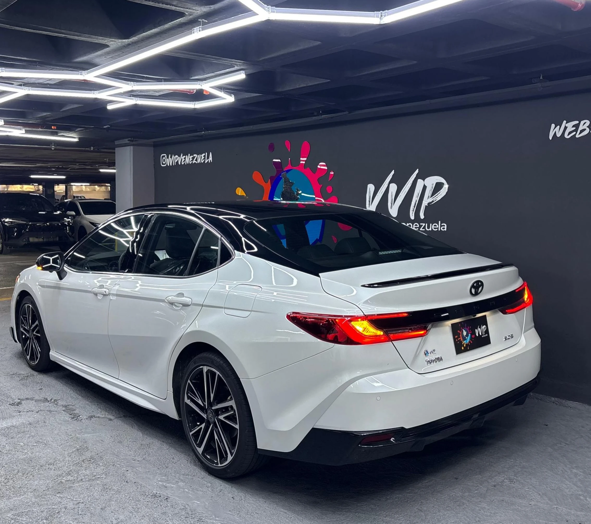 2025 Toyota Camry 2.0S — photo 7