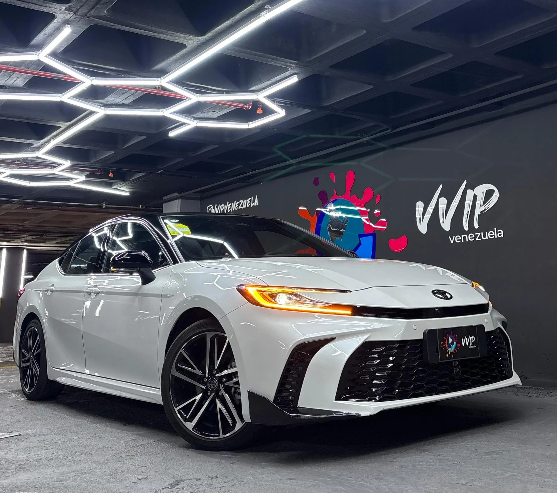 2025 Toyota Camry 2.0S — photo 19