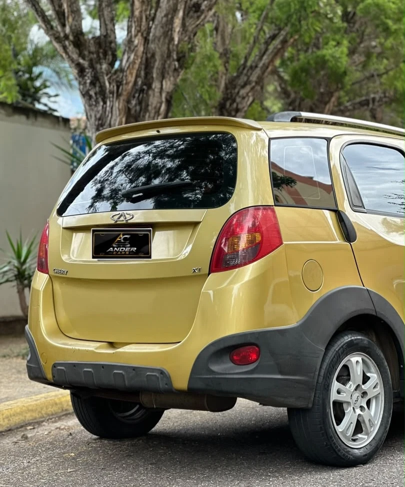 2014 Chery X1 — photo 2