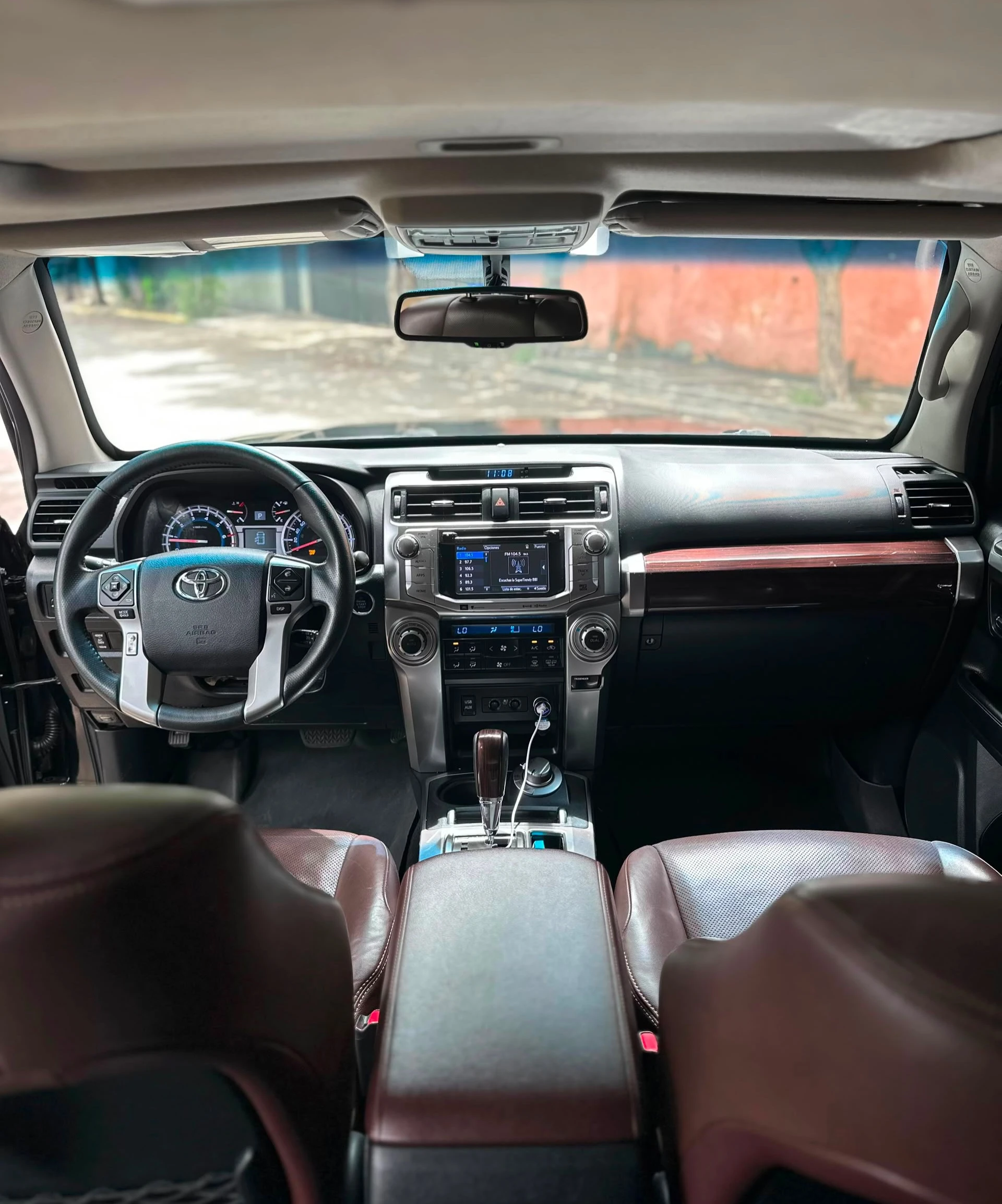 2018 Toyota 4Runner Limited — photo 8