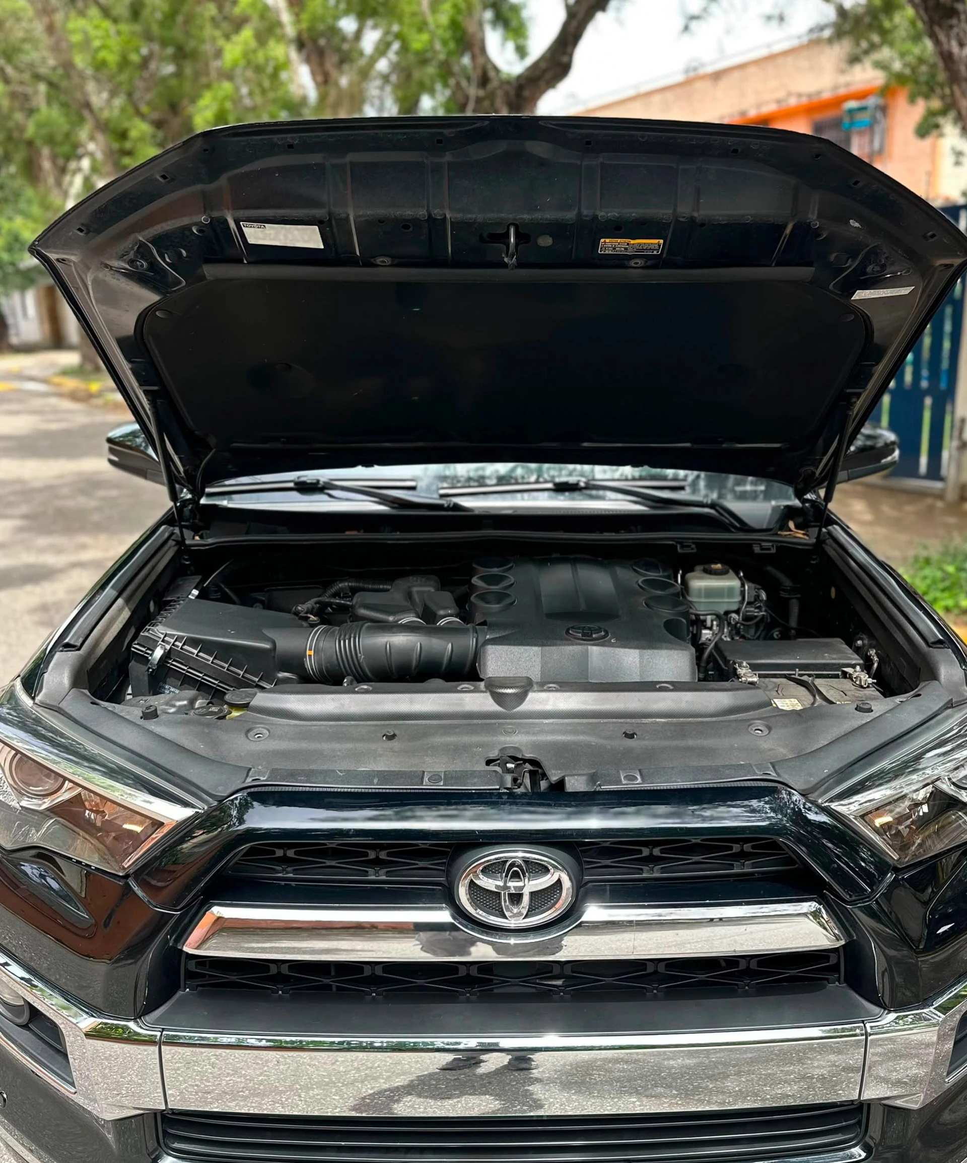 2018 Toyota 4Runner Limited — photo 9
