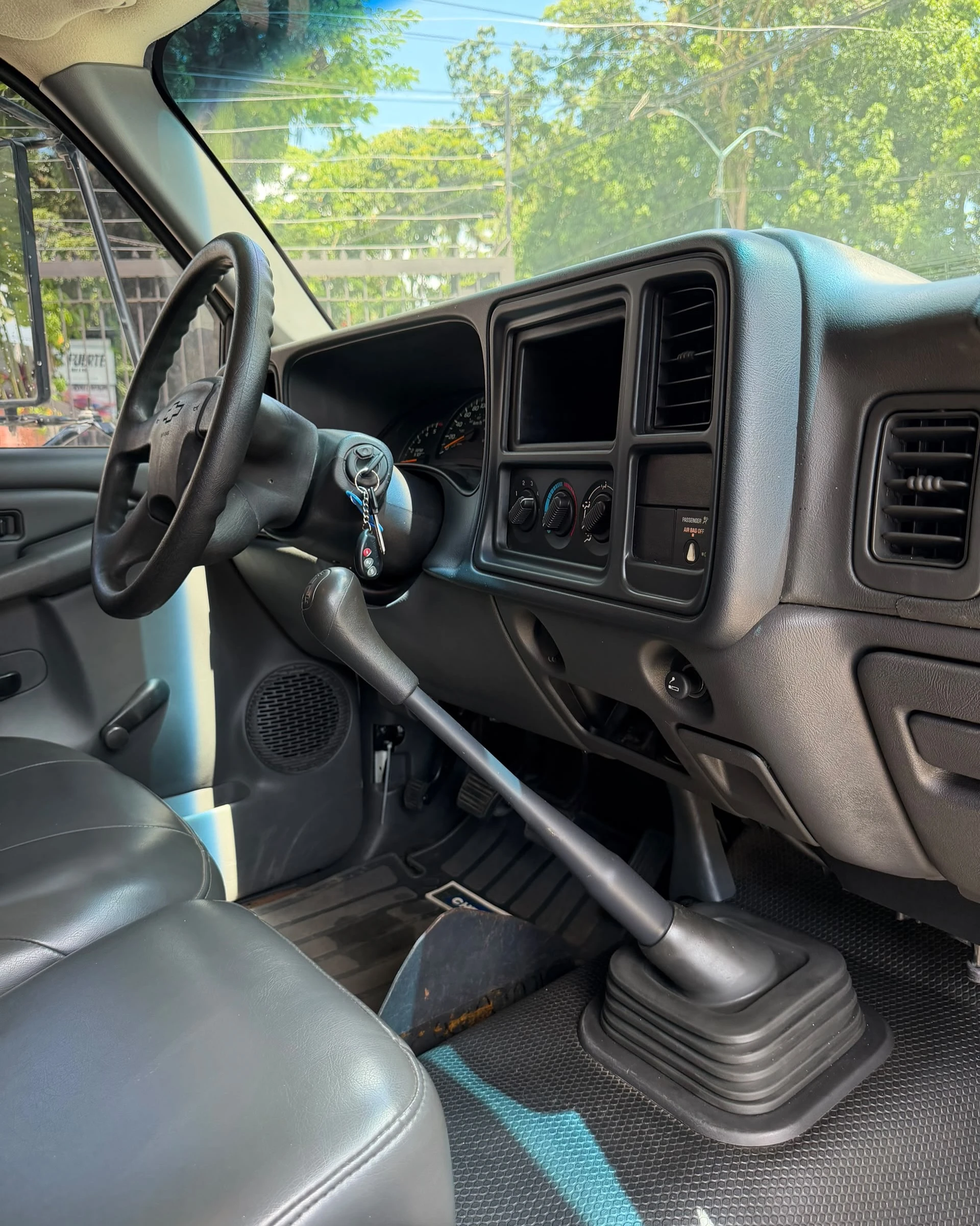 2007 Chevrolet Silverado — photo 10
