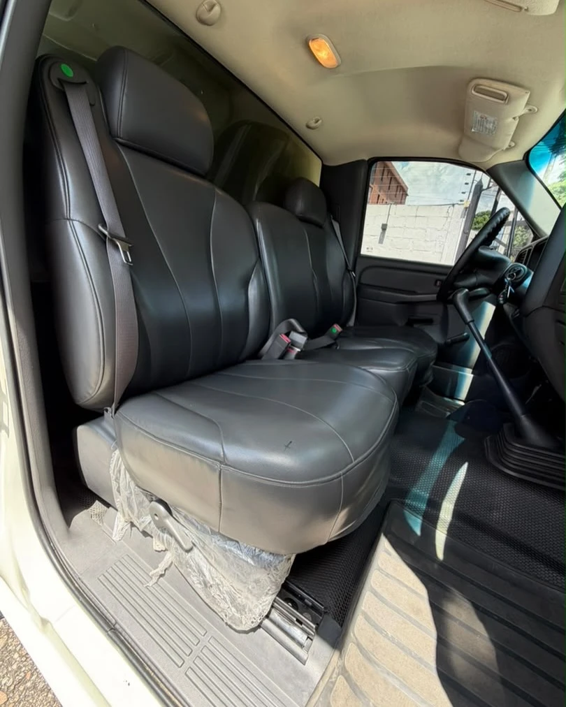 2007 Chevrolet Silverado — photo 8