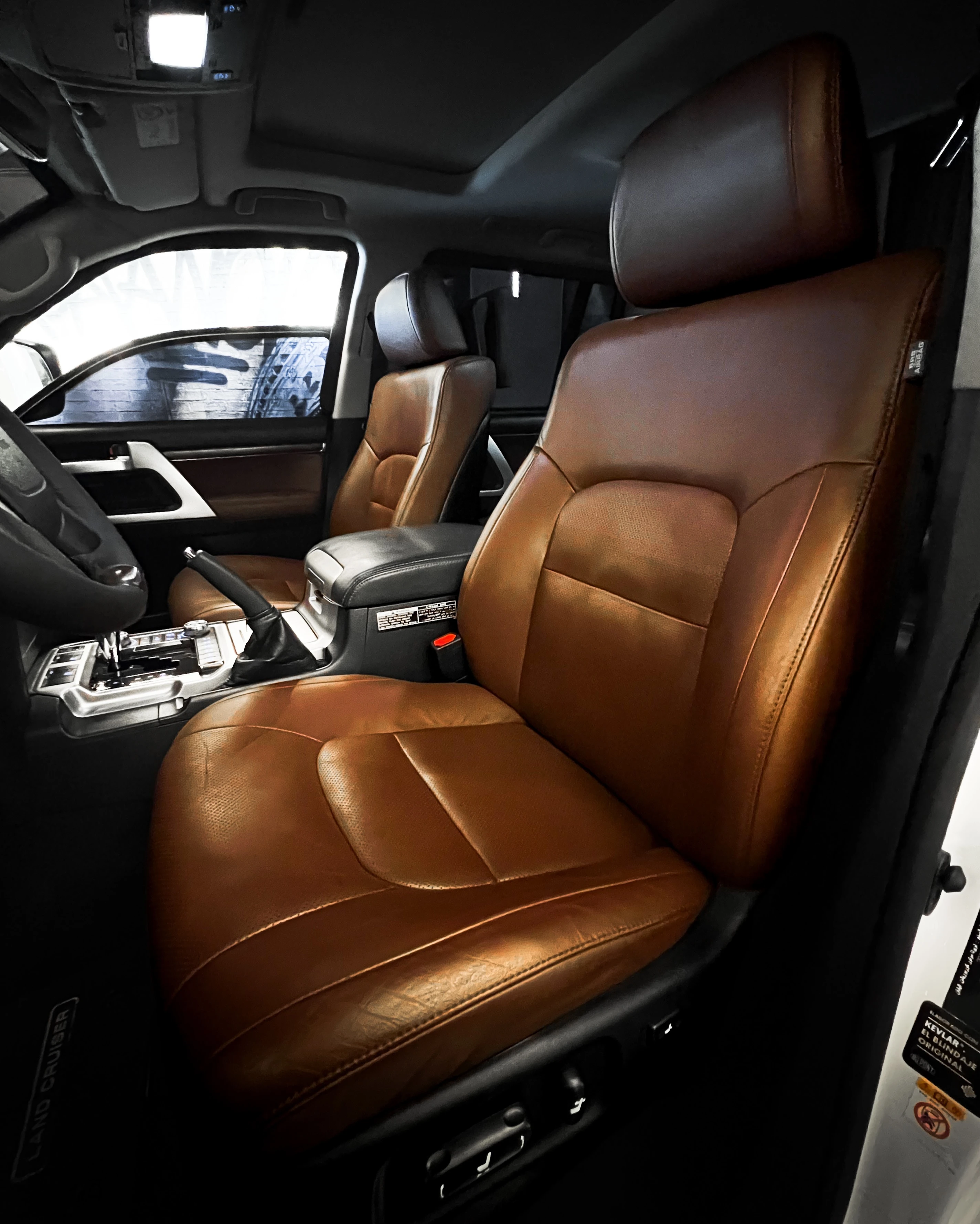 2018 Toyota Land Cruiser 200 VXS 5.7 V8 — photo 13