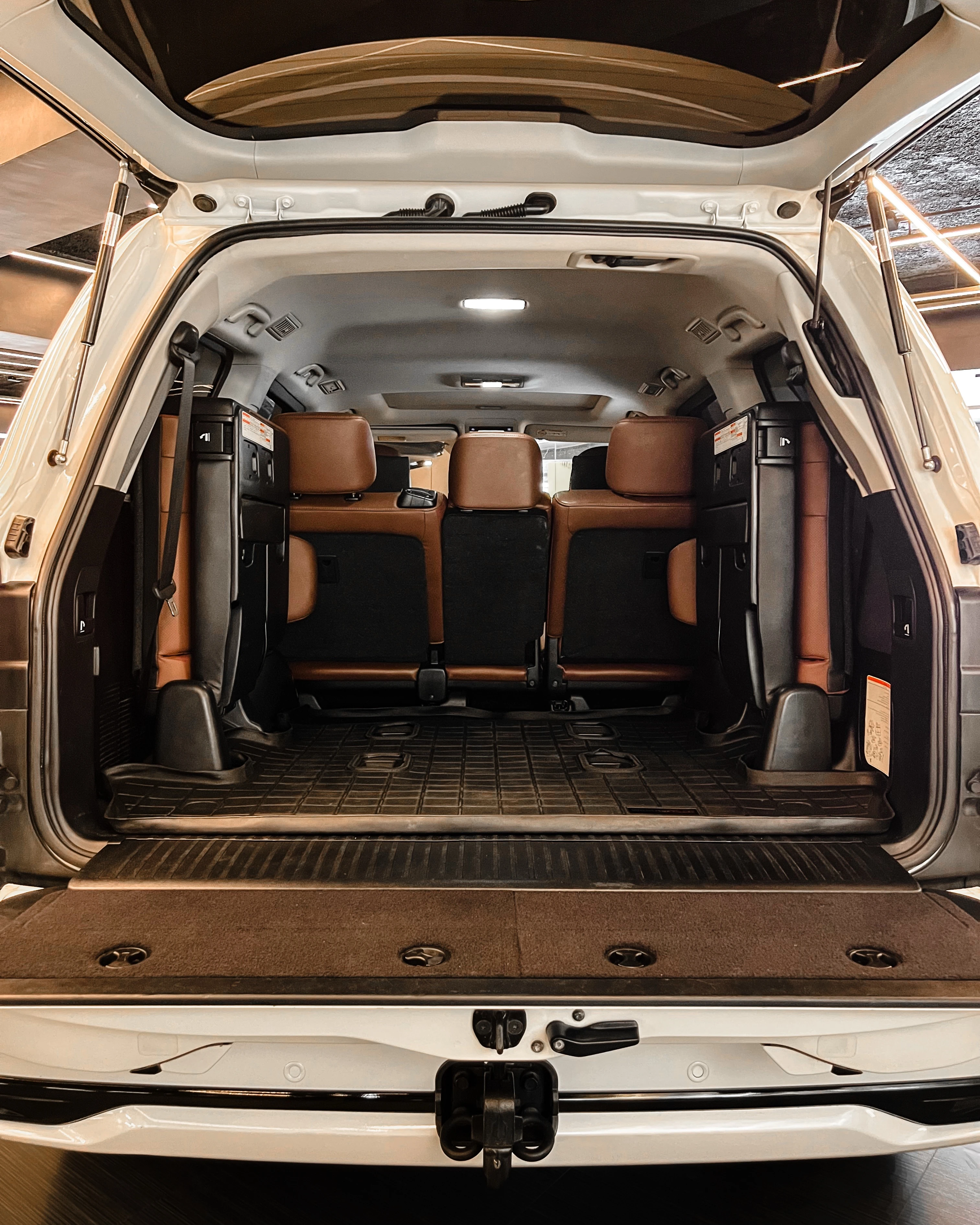 2018 Toyota Land Cruiser 200 VXS 5.7 V8 — photo 16