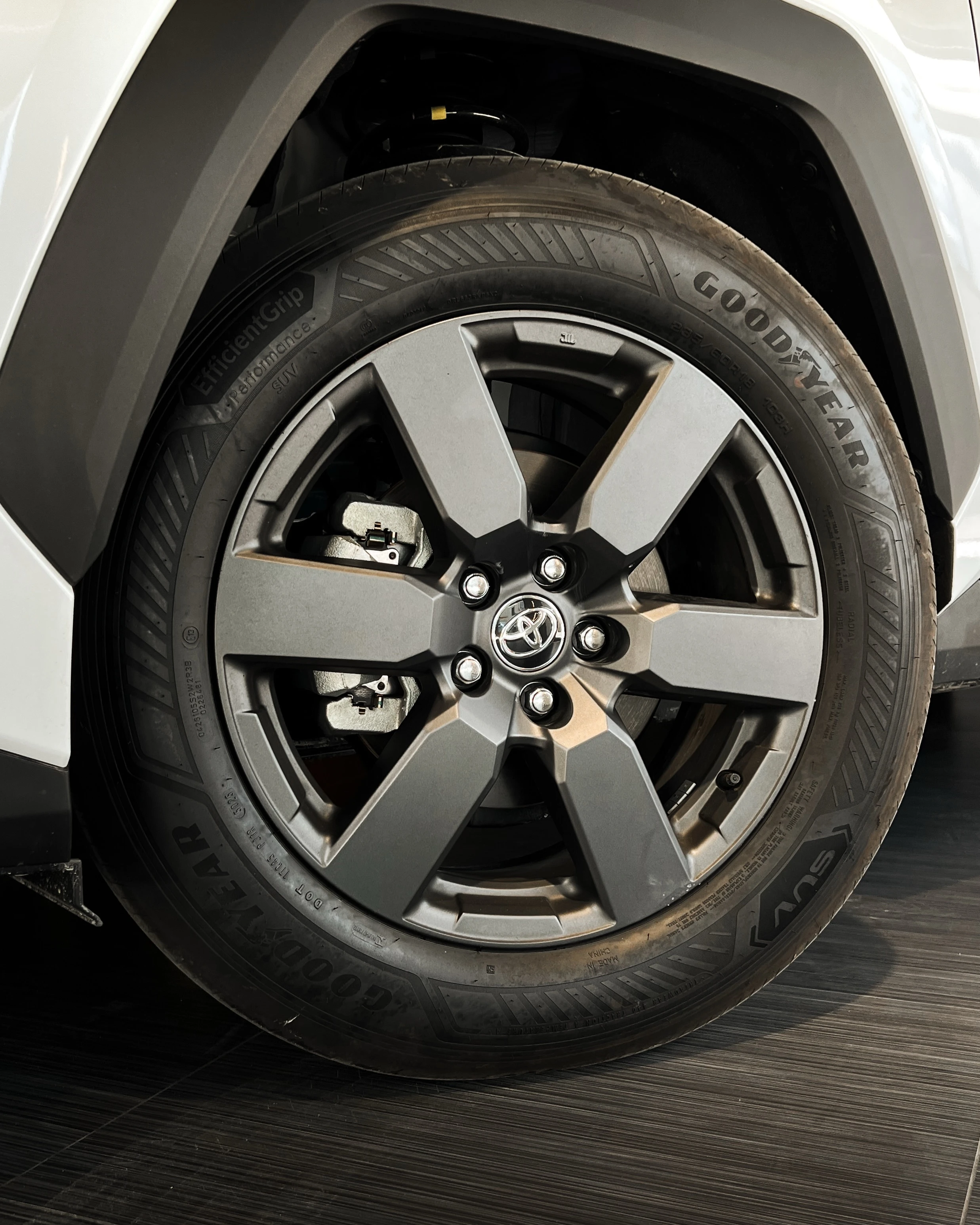2026 Toyota RAV4 L (Luxury Edition) — photo 5