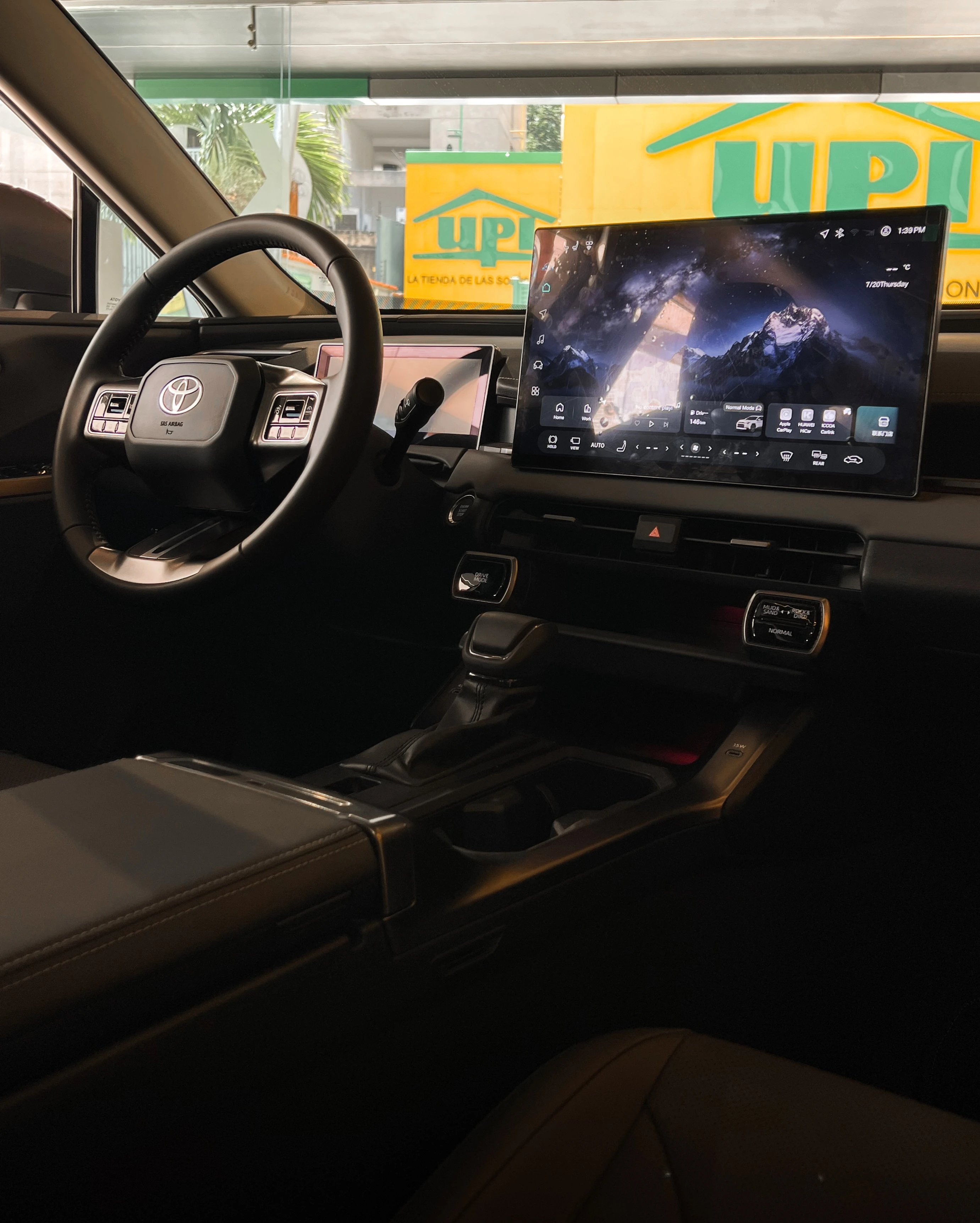 2026 Toyota RAV4 L (Luxury Edition) — photo 7