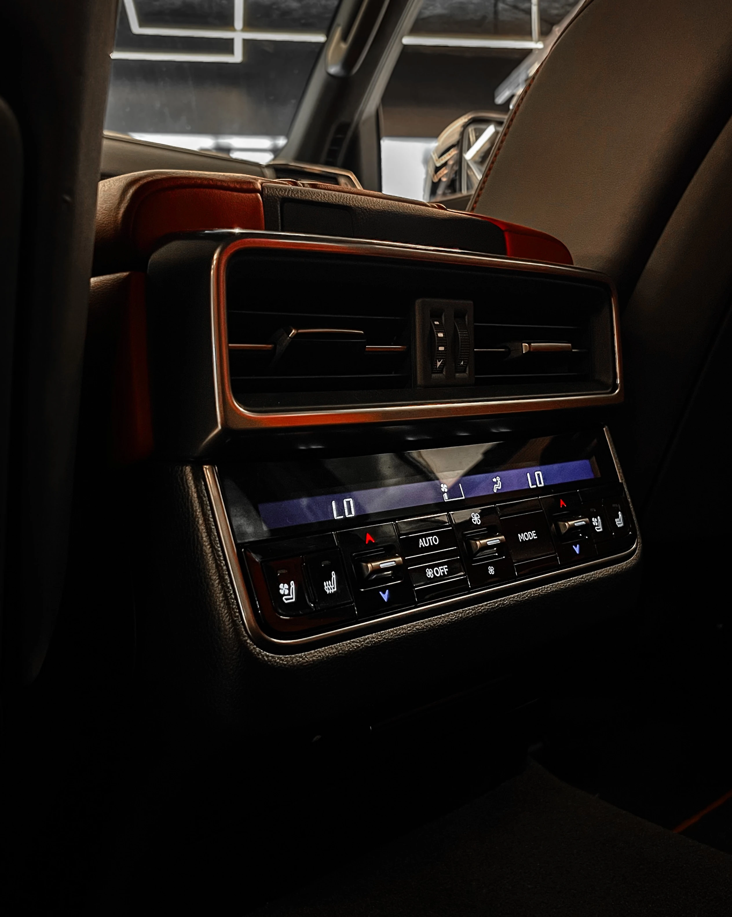 2025 Lexus LX 600 Full Sport Twin Turbo — photo 10