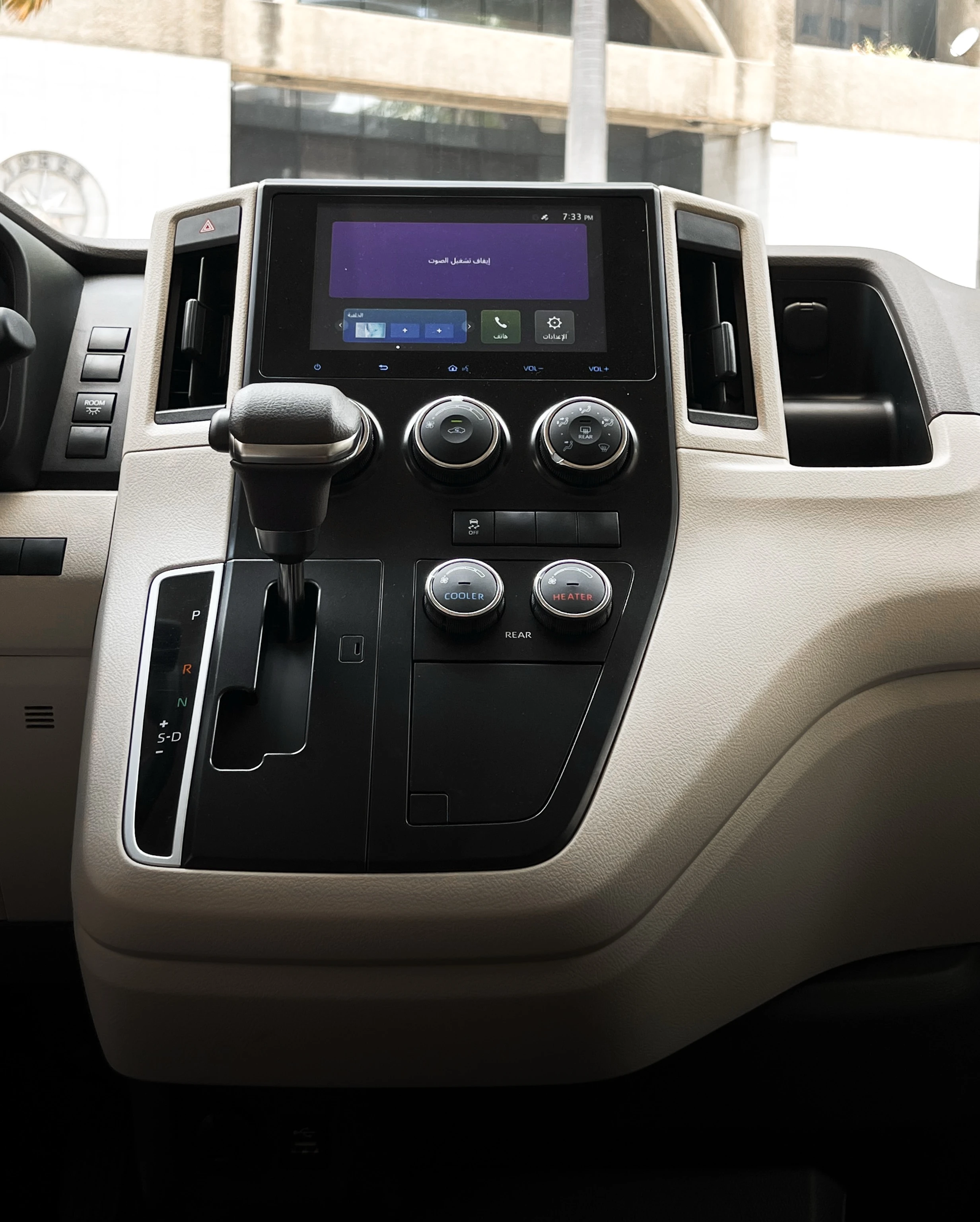 2026 Toyota Hiace — photo 8